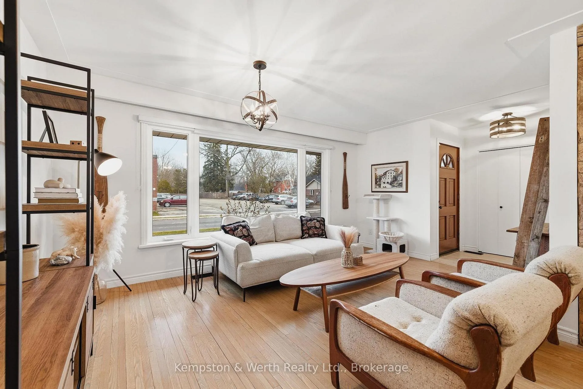 Photo 8 of 260 Binning Street W, North Perth, Listowel — HOMEH