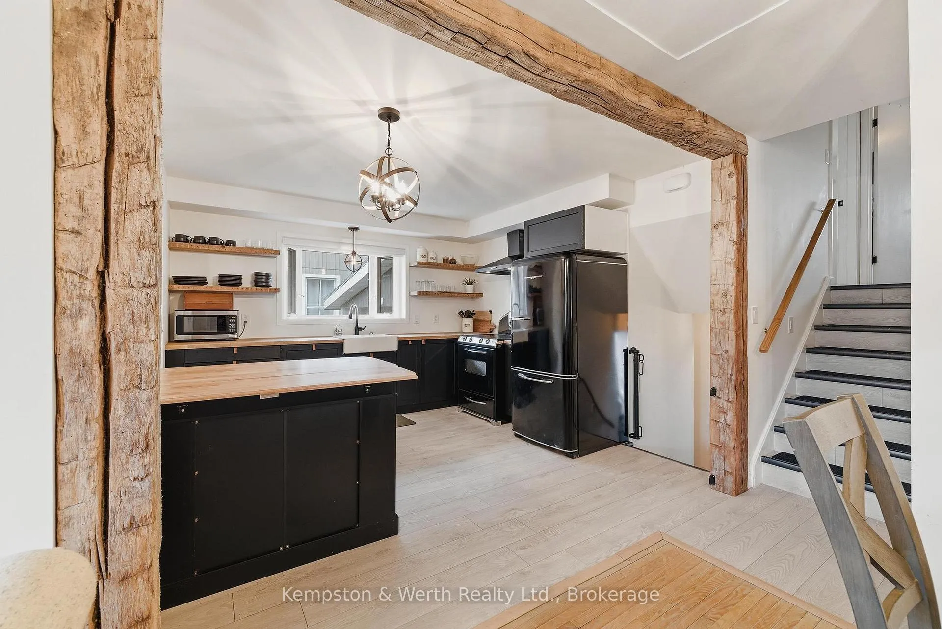 Photo 10 of 260 Binning Street W, North Perth, Listowel — HOMEH