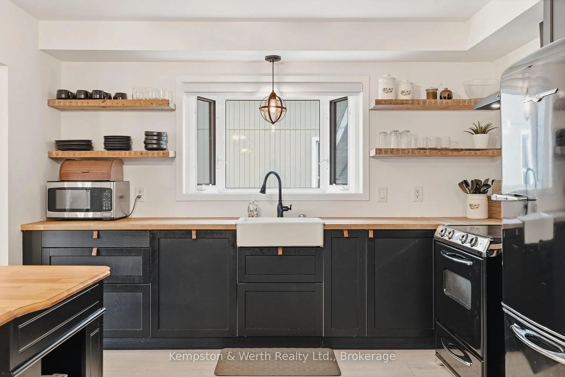 Photo 13 of 260 Binning Street W, North Perth, Listowel — HOMEH