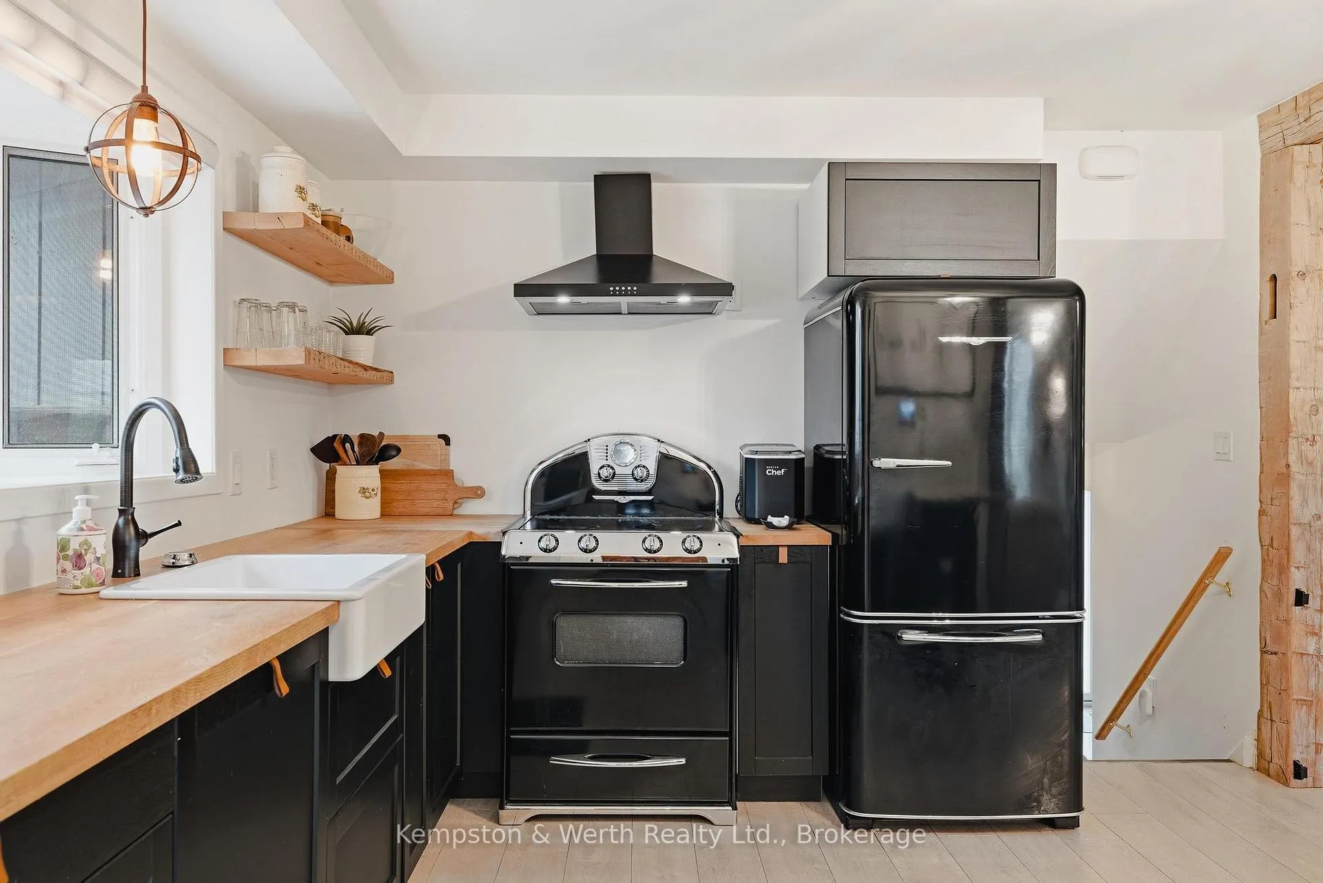 Photo 16 of 260 Binning Street W, North Perth, Listowel — HOMEH