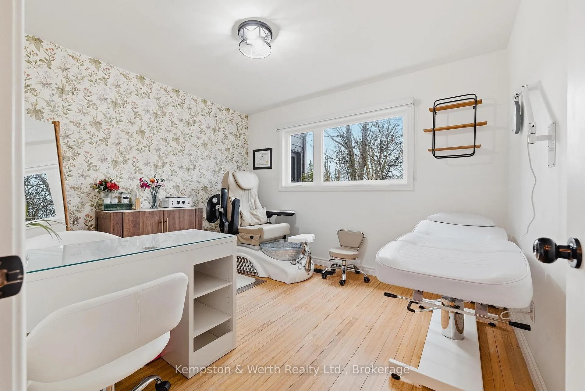 Photo 26 of 260 Binning Street W, North Perth, Listowel — HOMEH