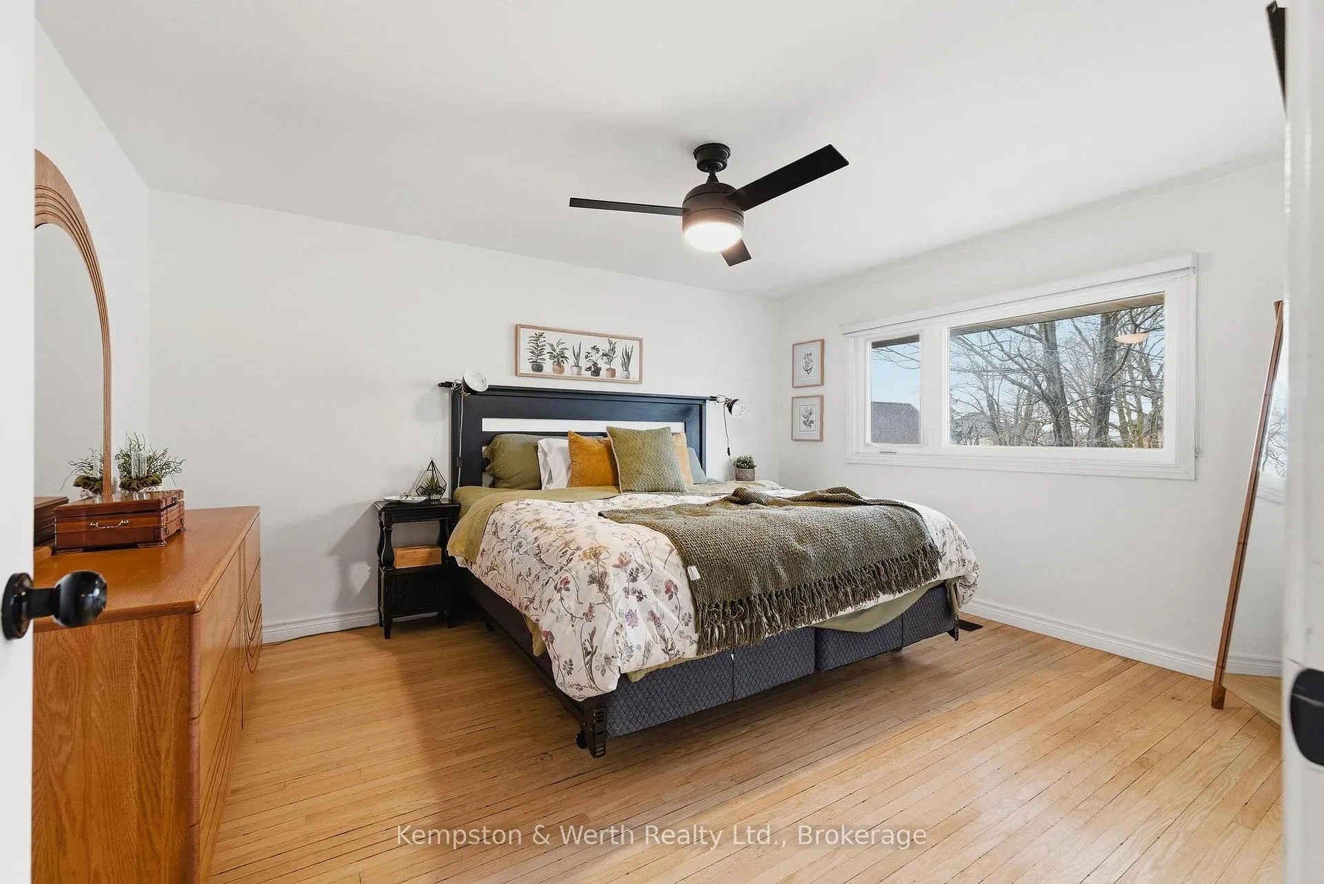 Photo 27 of 260 Binning Street W, North Perth, Listowel — HOMEH