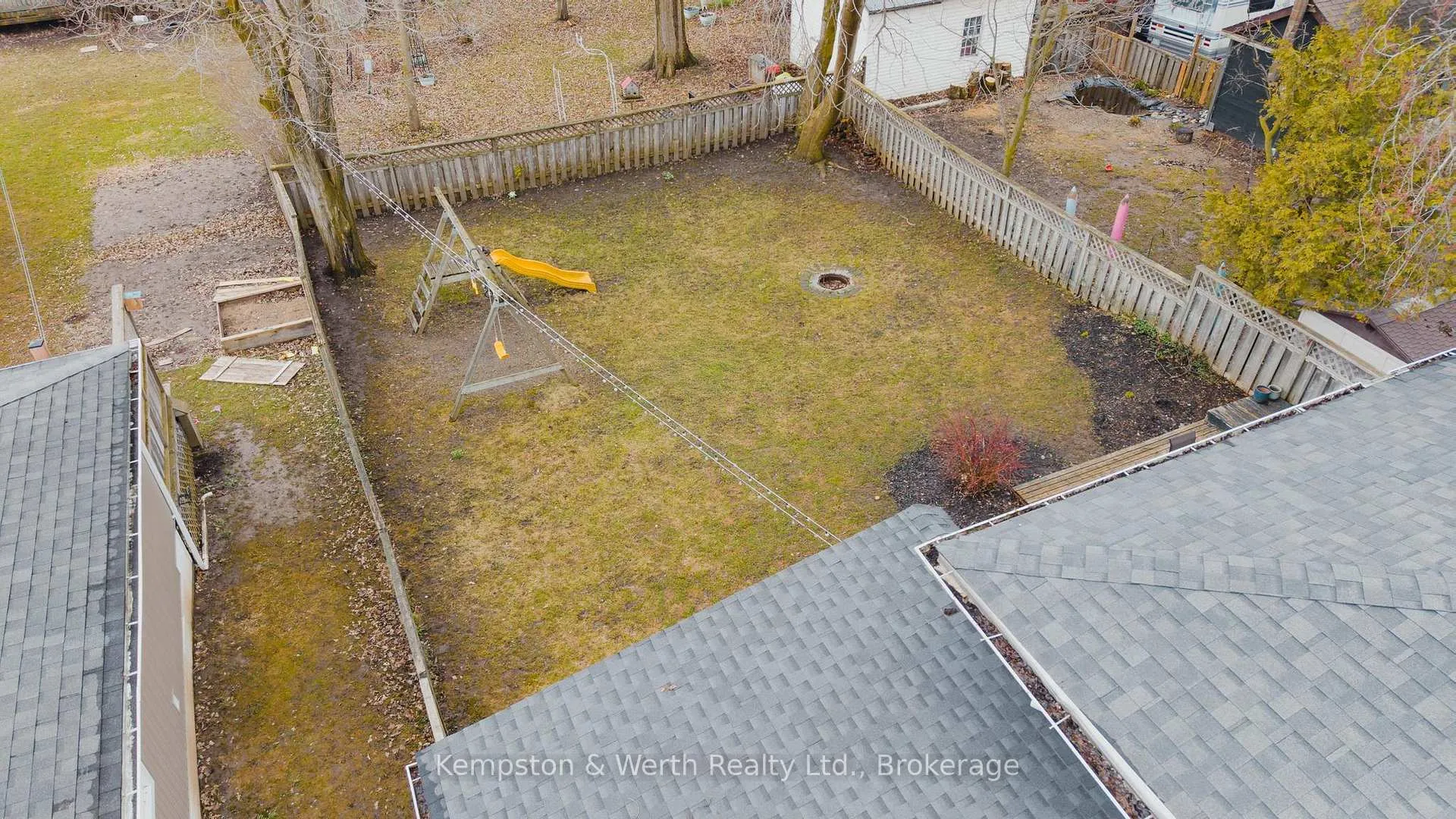 Photo 38 of 260 Binning Street W, North Perth, Listowel — HOMEH