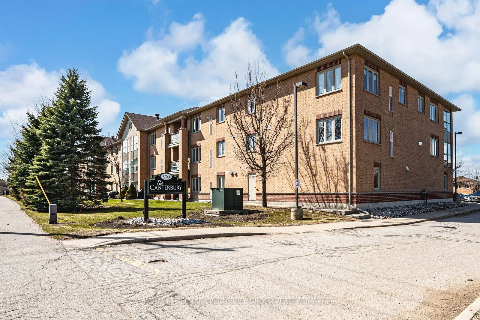 Photo 1 of Unit 310, 500 Mapleview Drive W, Barrie, Holly — HOMEH