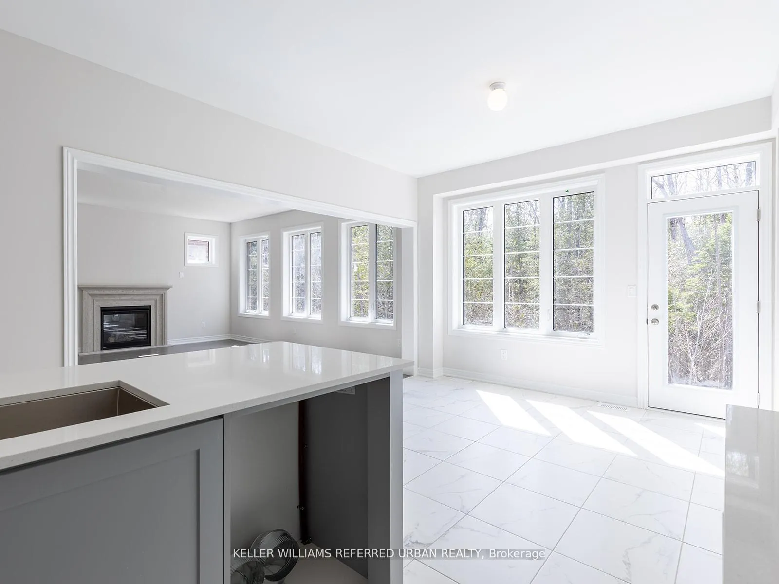 Photo 12 of 1470 Davis Loop Circle, Innisfil, Lefroy — HOMEH