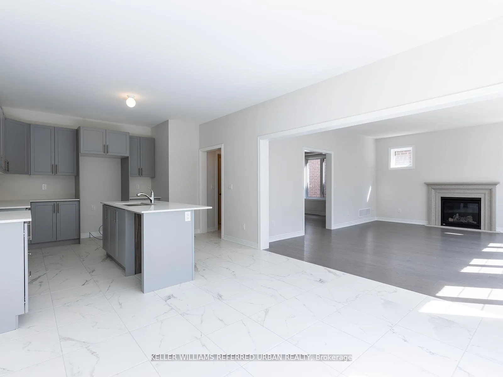 Photo 15 of 1470 Davis Loop Circle, Innisfil, Lefroy — HOMEH