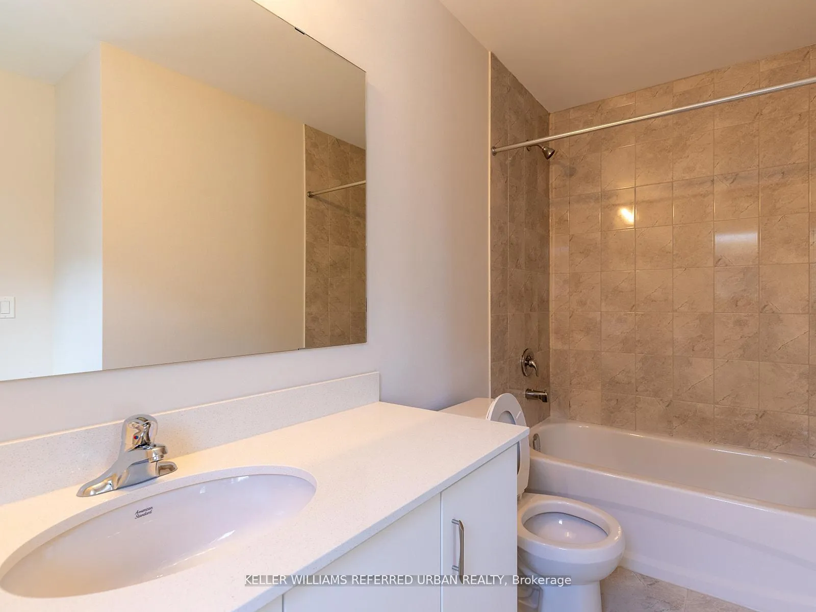 Photo 35 of 1470 Davis Loop Circle, Innisfil, Lefroy — HOMEH