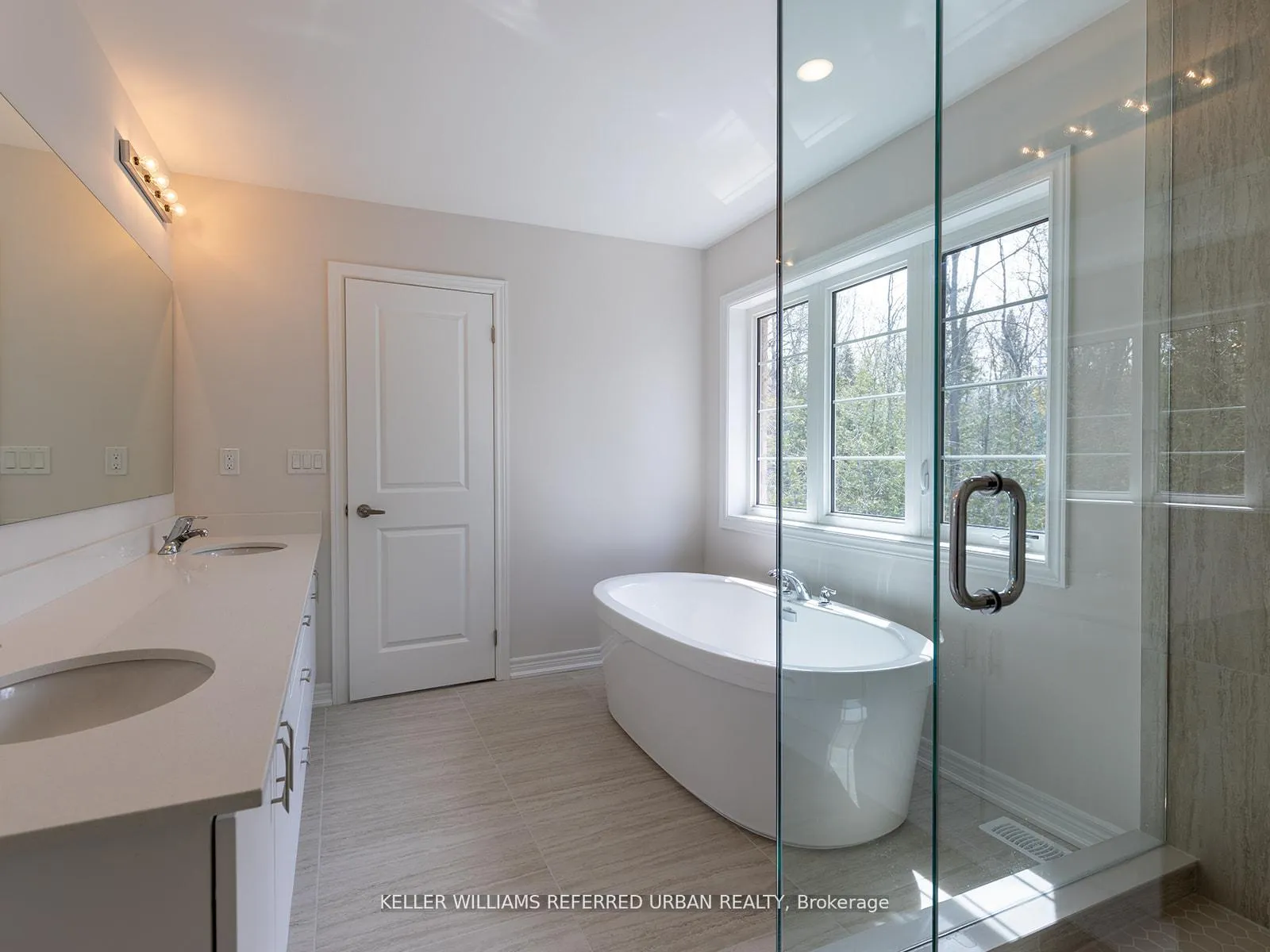 Photo 42 of 1470 Davis Loop Circle, Innisfil, Lefroy — HOMEH