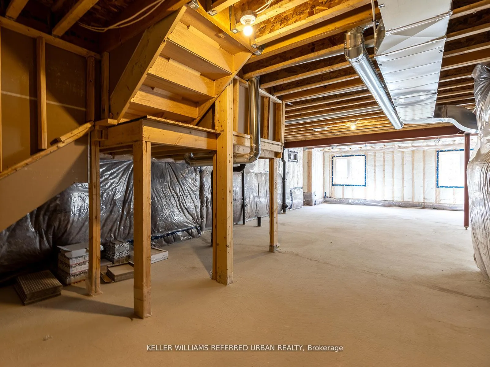 Photo 44 of 1470 Davis Loop Circle, Innisfil, Lefroy — HOMEH
