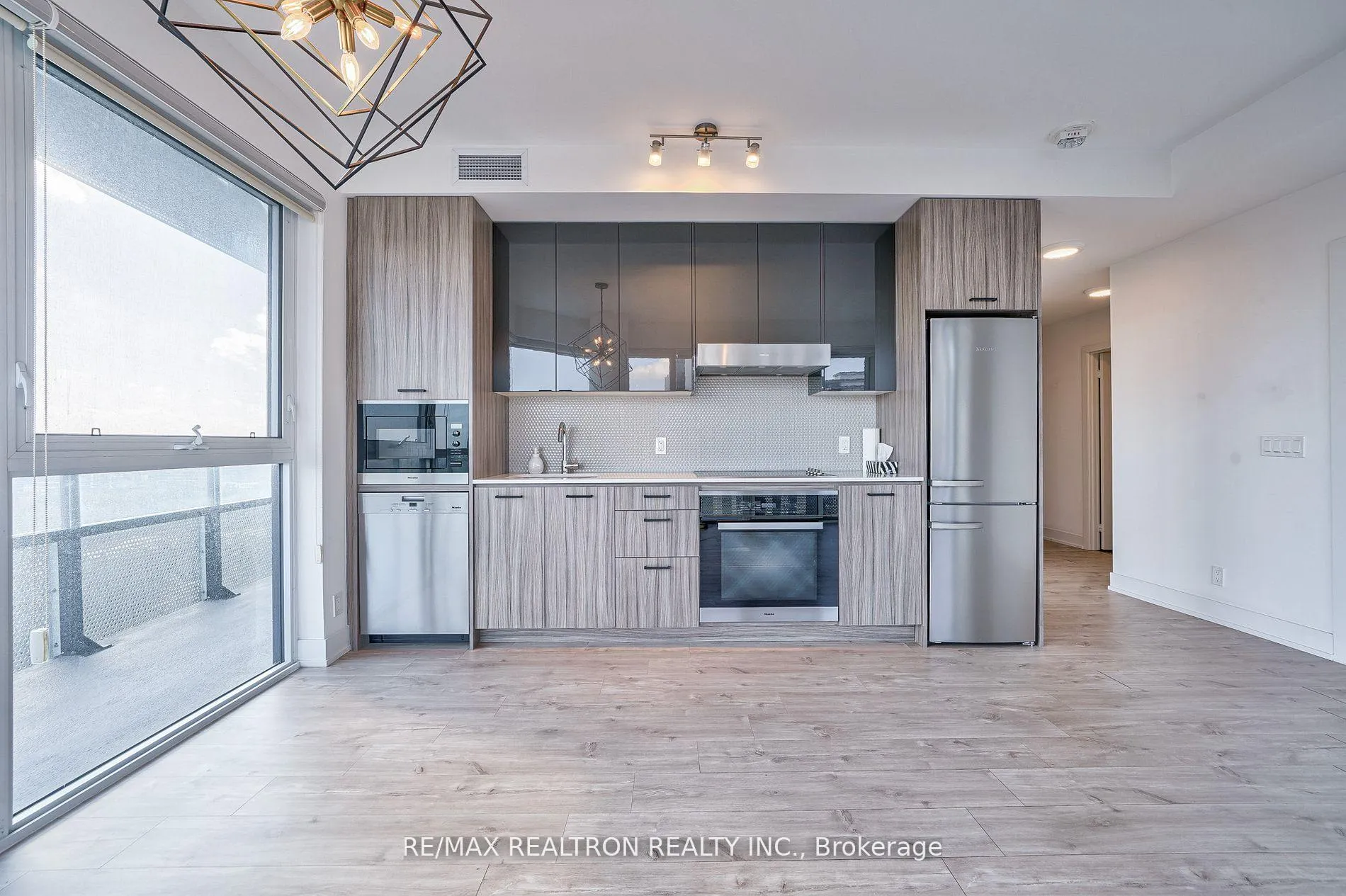 Front of Unit 1102, 11 Lillian Street