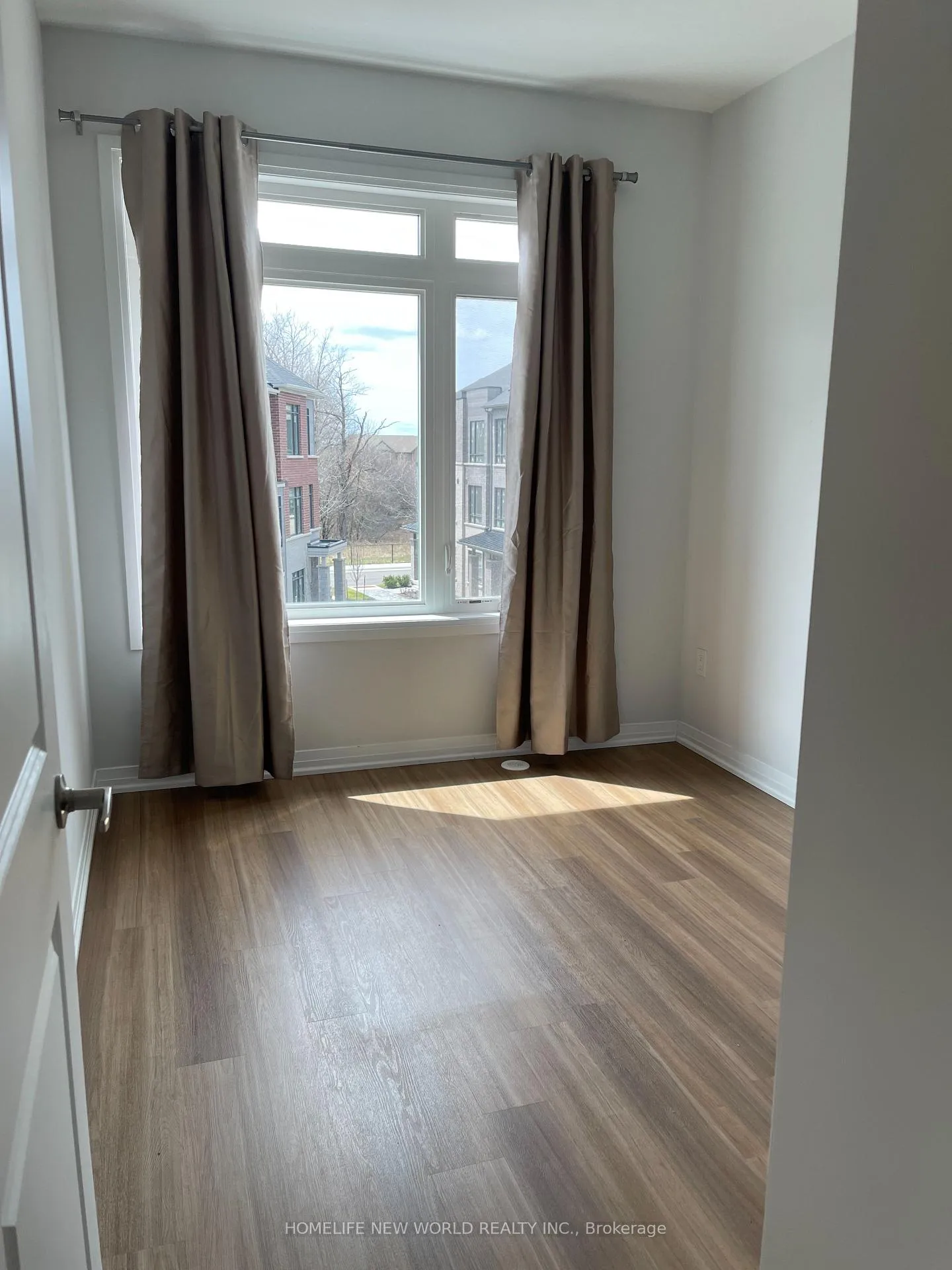 Photo 9 of 14 Lounts Lane, Markham, Cornell — HOMEH