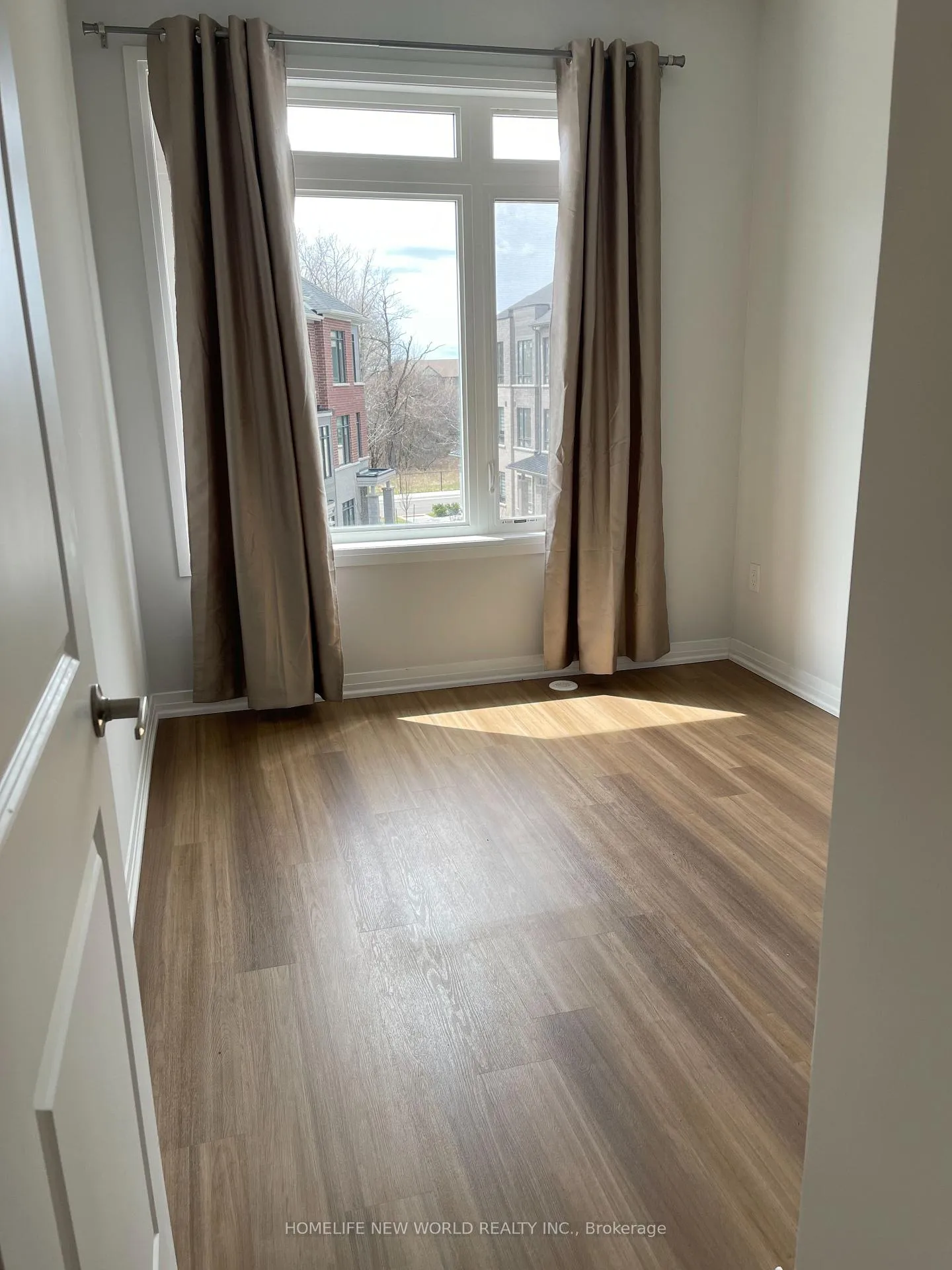 Photo 10 of 14 Lounts Lane, Markham, Cornell — HOMEH