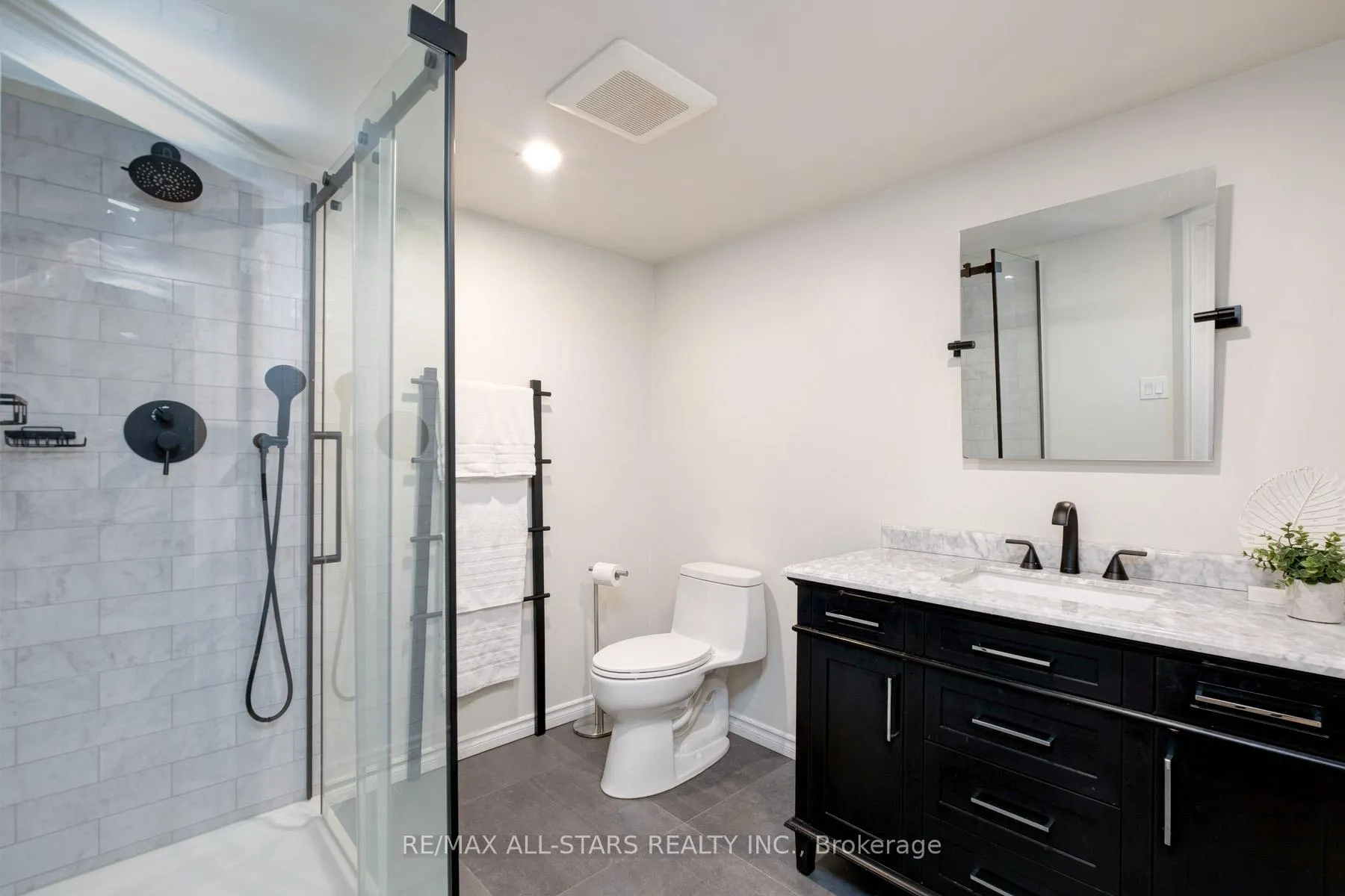 Photo 42 of 212 East's Corners Boulevard, Vaughan, Kleinburg — HOMEH