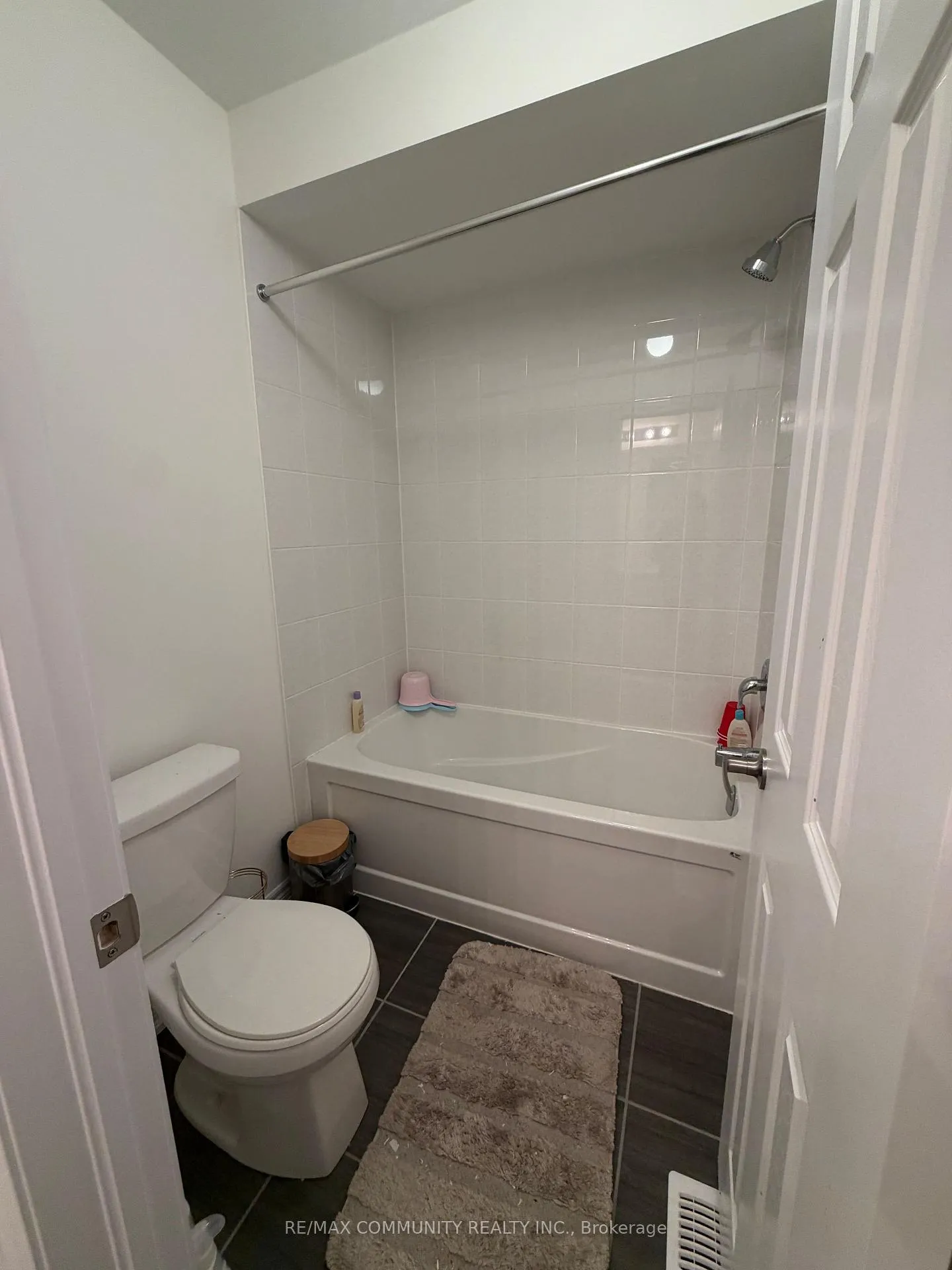Photo 16 of 2891 Albatross Way, Pickering, Rural Pickering — HOMEH