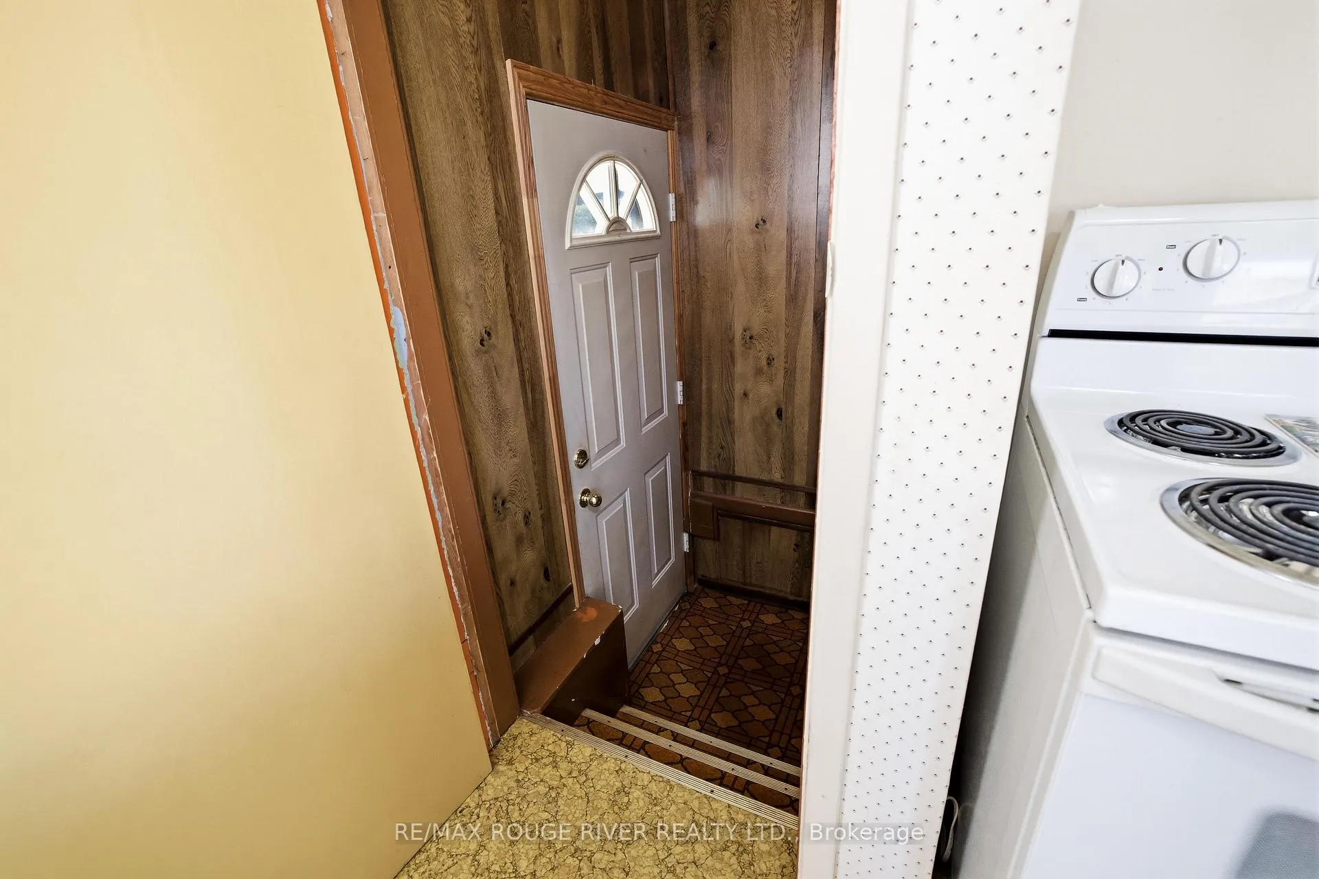 Photo 23 of 344 Nipigon Street, Oshawa, McLaughlin — HOMEH