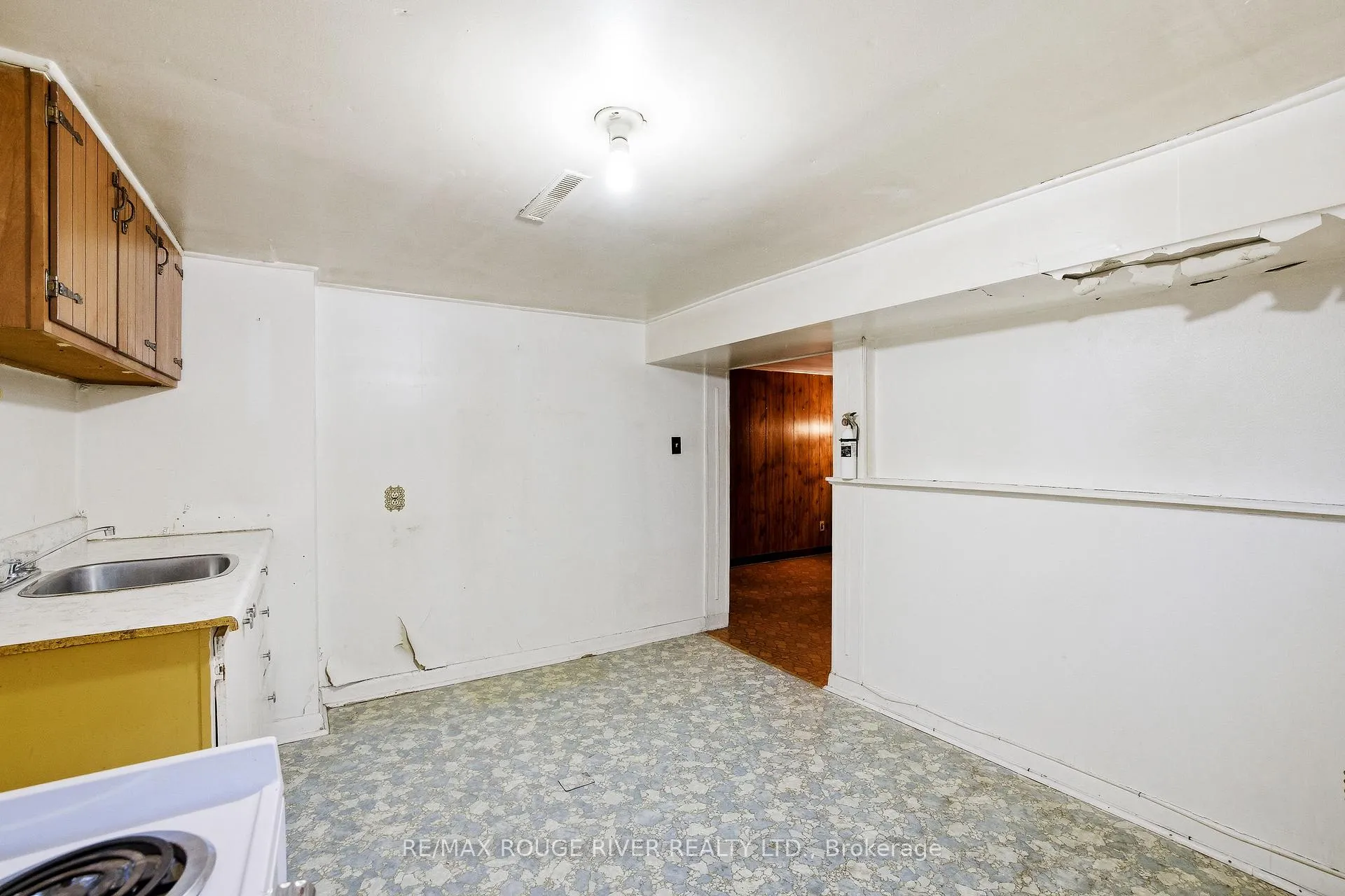 Photo 31 of 344 Nipigon Street, Oshawa, McLaughlin — HOMEH