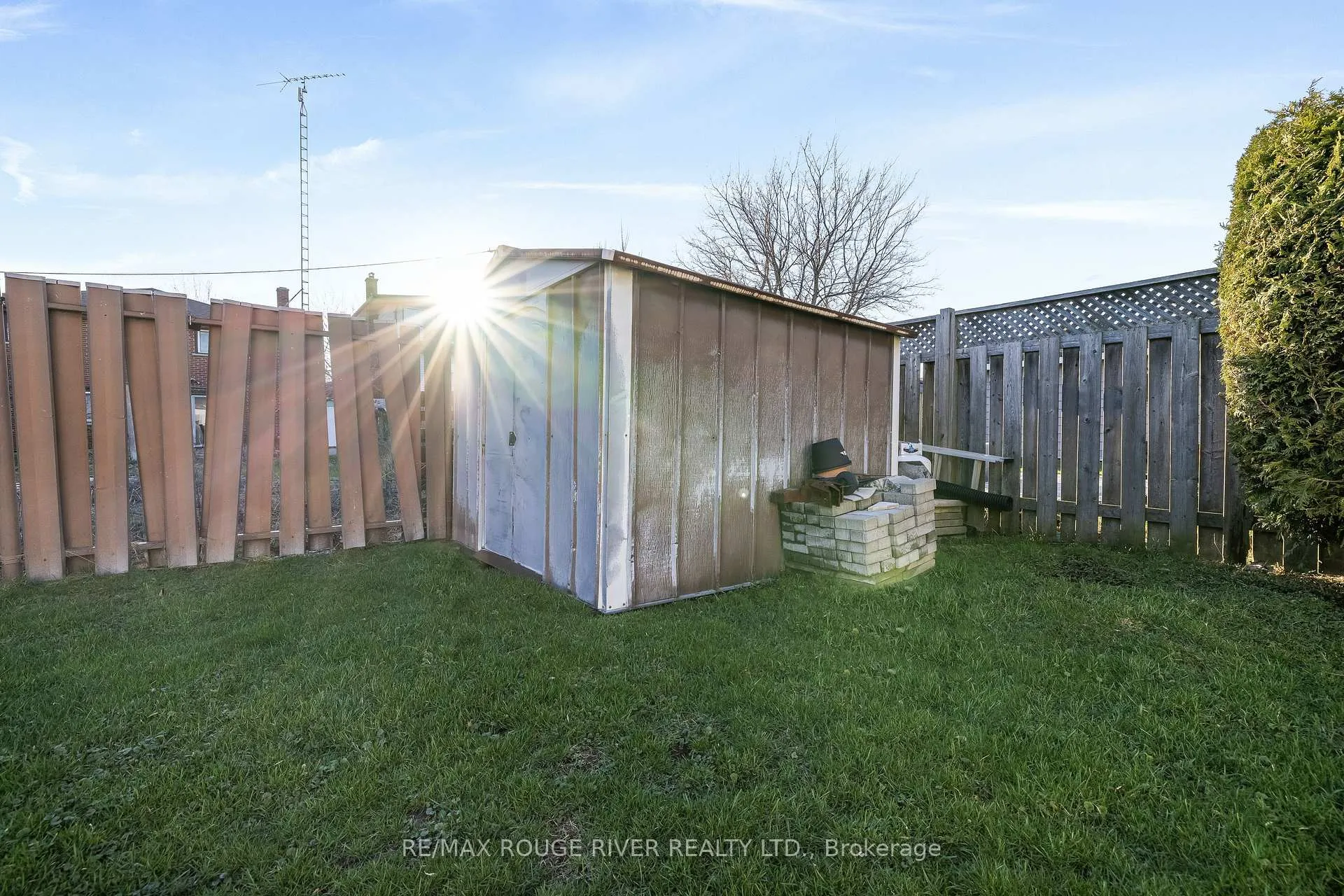 Photo 41 of 344 Nipigon Street, Oshawa, McLaughlin — HOMEH