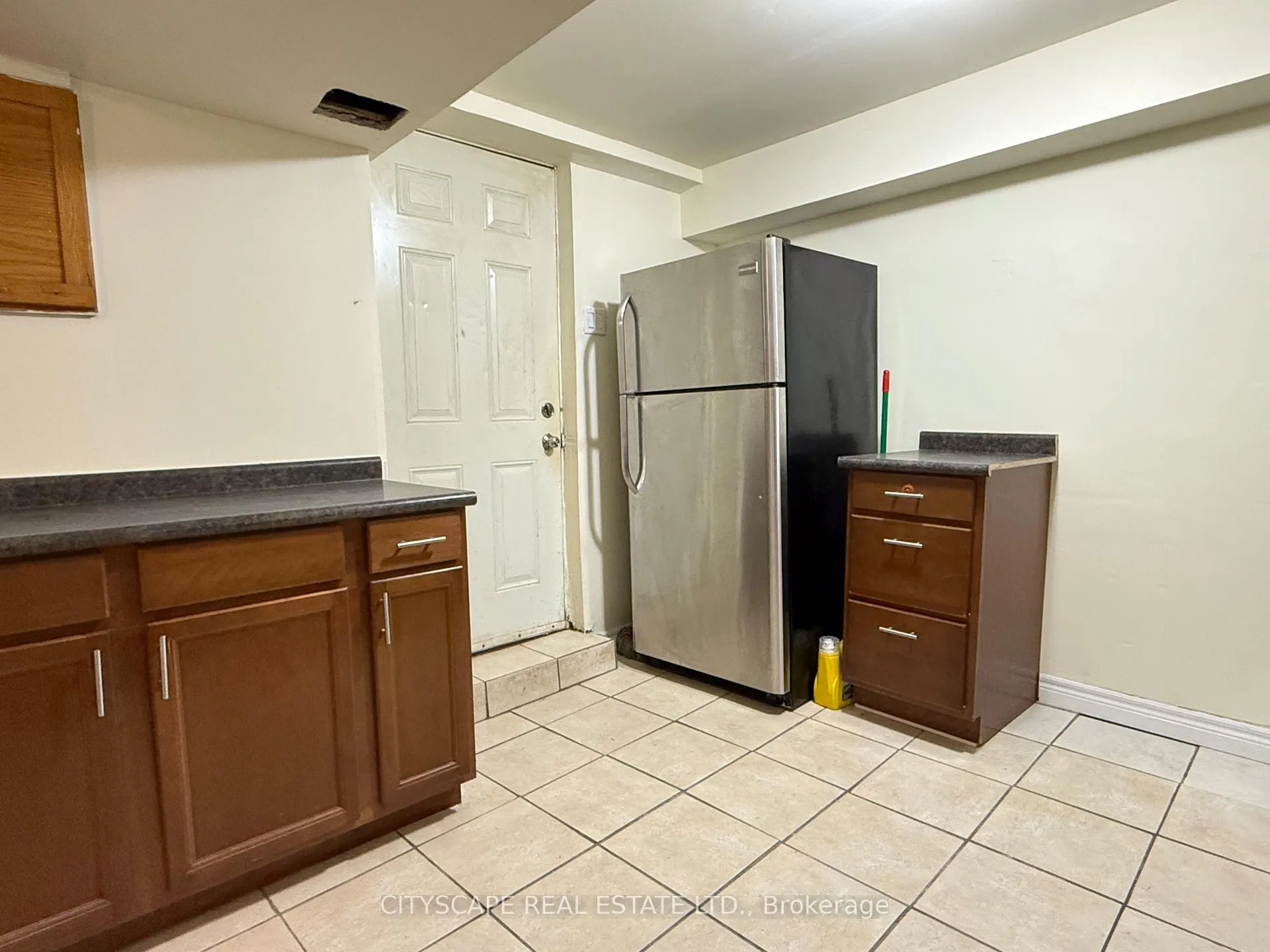 Photo 18 of Unit B, 61 Eby Street, Kitchener — HOMEH
