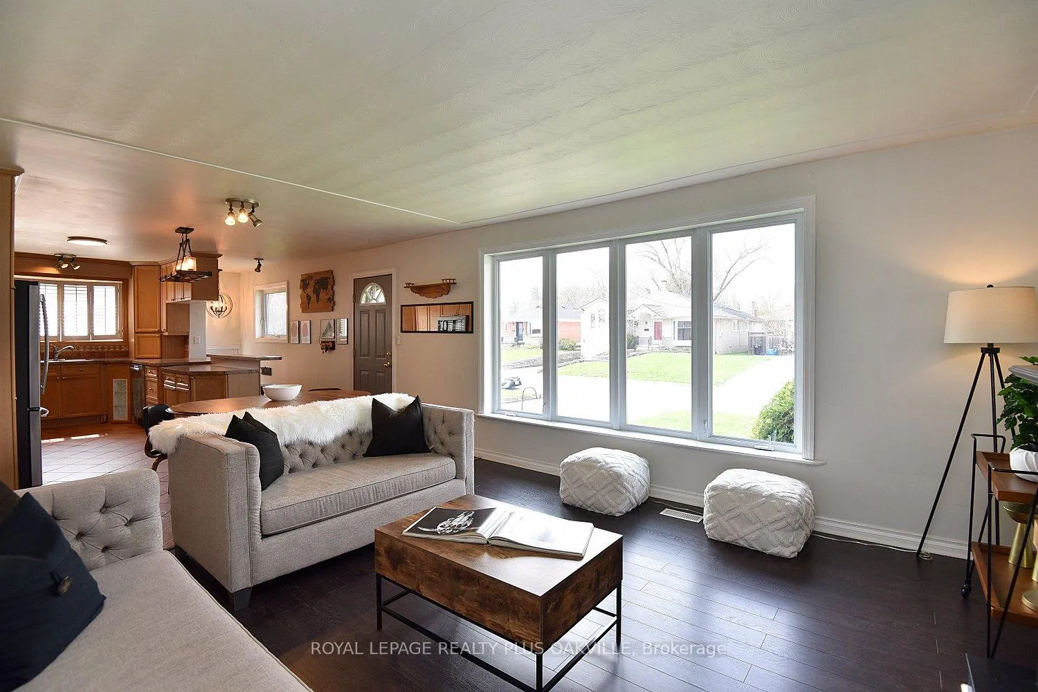 Photo 3 of 1304 Bunnell Drive, Burlington, Mountainside — HOMEH
