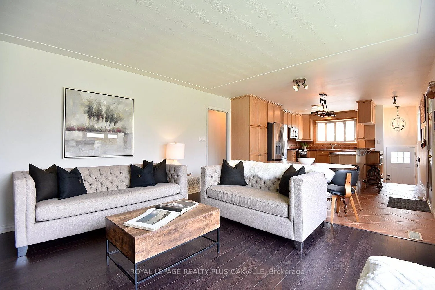 Photo 4 of 1304 Bunnell Drive, Burlington, Mountainside — HOMEH