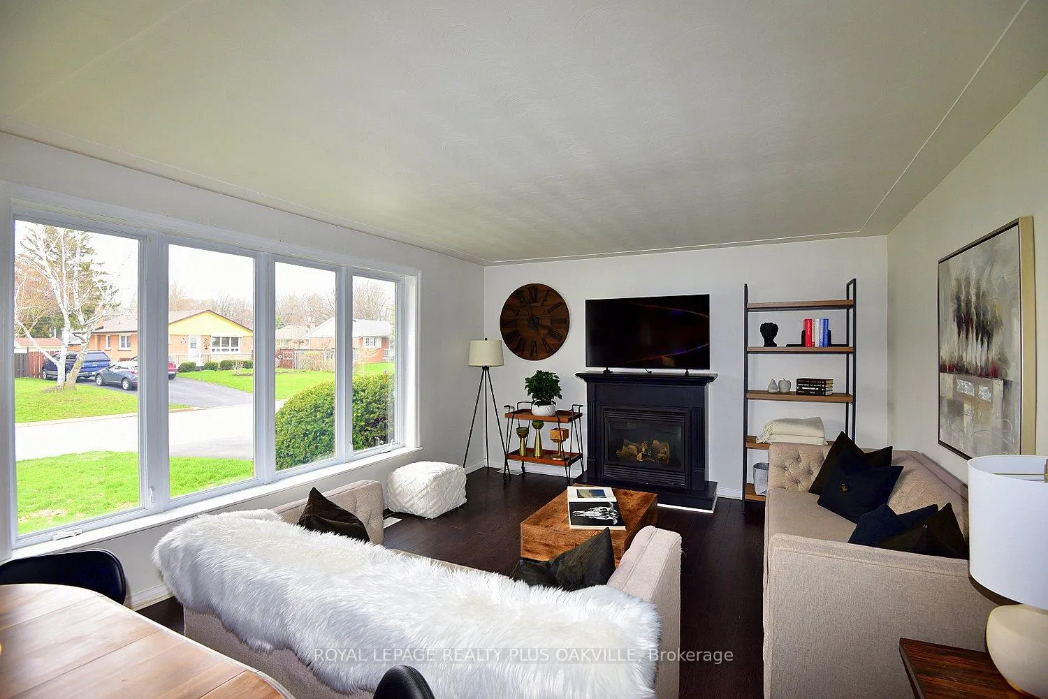 Photo 6 of 1304 Bunnell Drive, Burlington, Mountainside — HOMEH