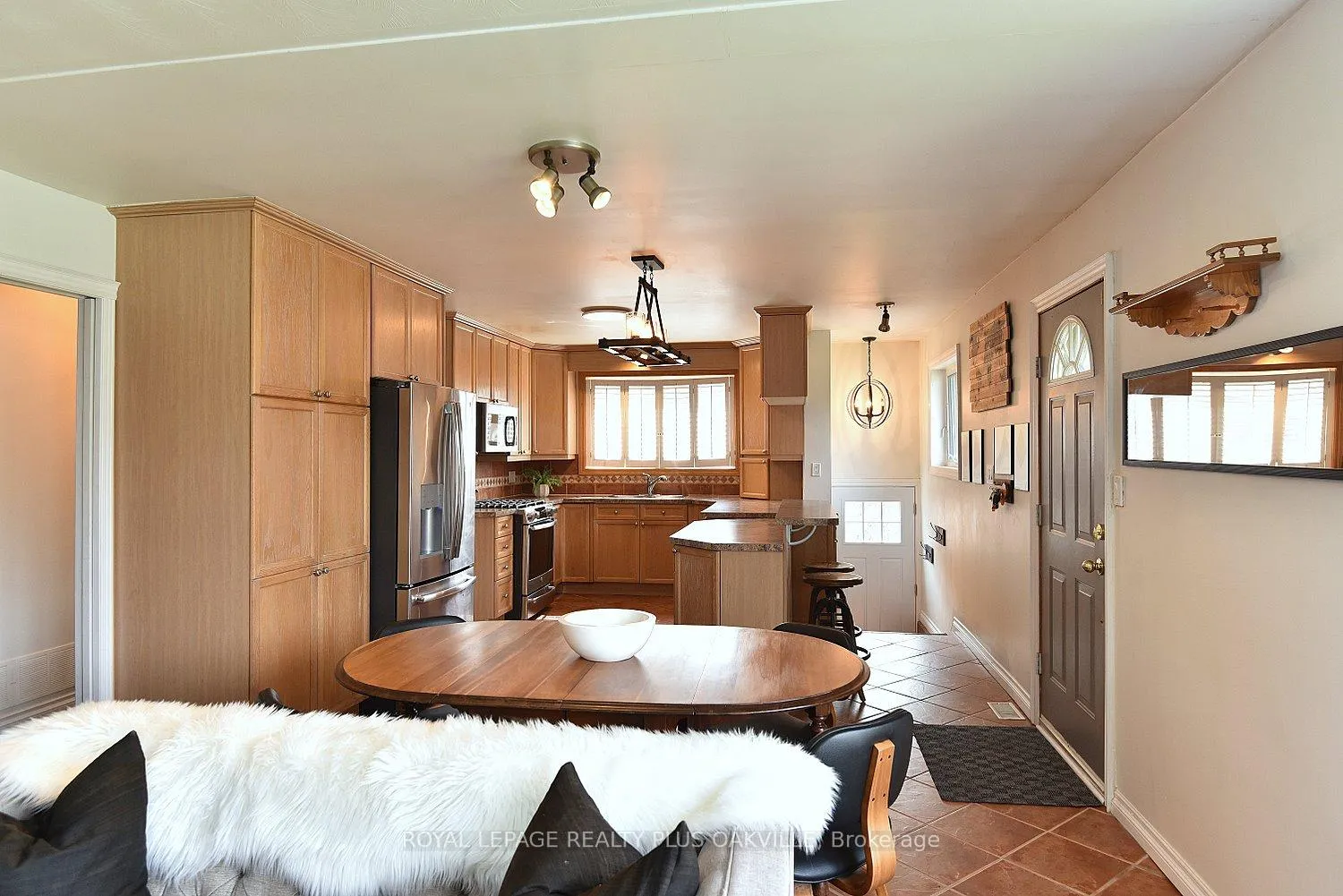 Photo 11 of 1304 Bunnell Drive, Burlington, Mountainside — HOMEH