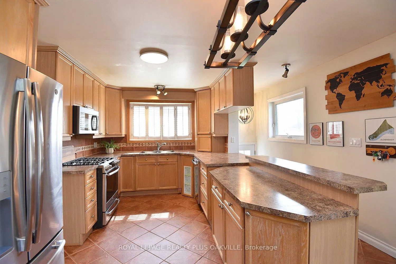 Photo 13 of 1304 Bunnell Drive, Burlington, Mountainside — HOMEH