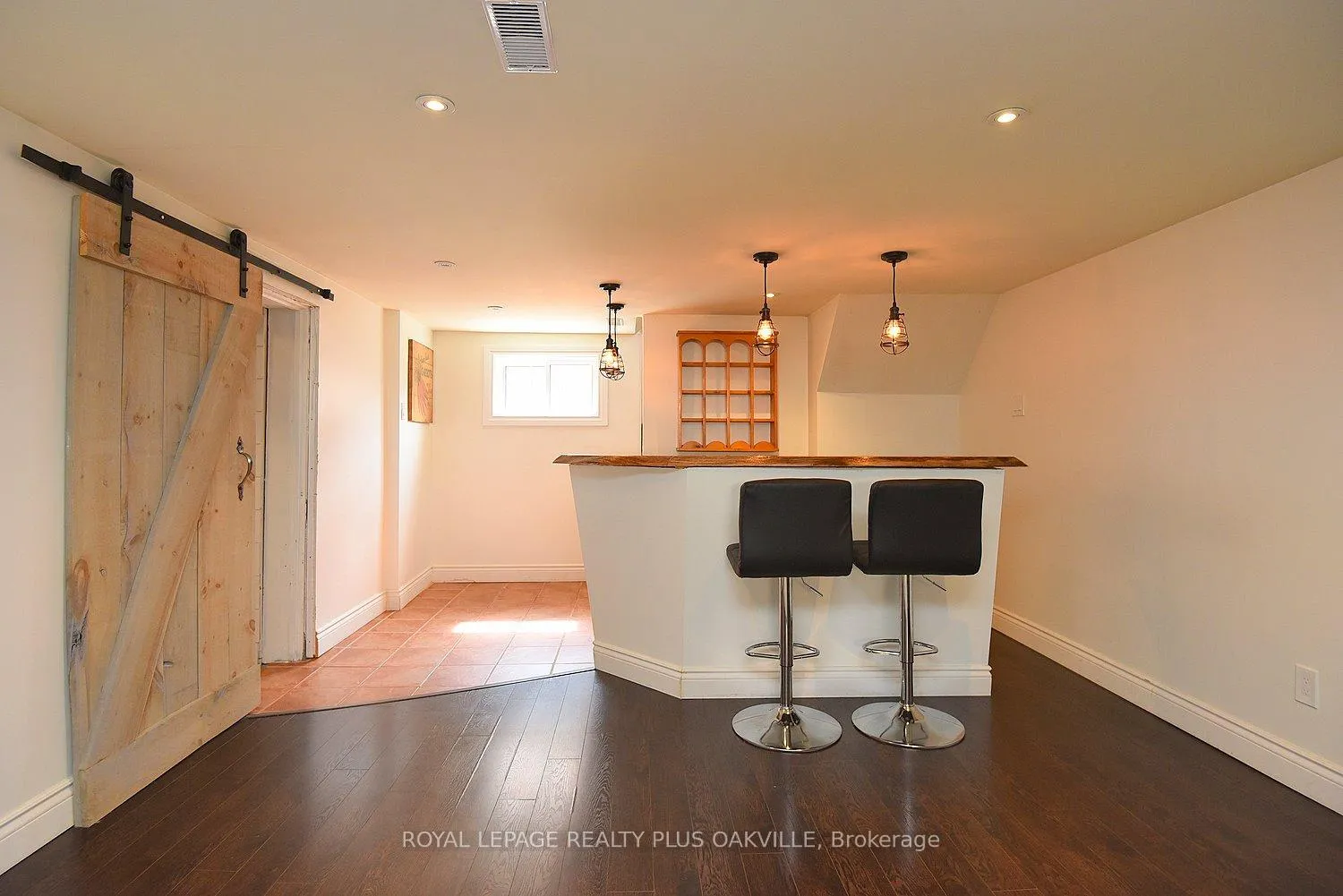 Photo 26 of 1304 Bunnell Drive, Burlington, Mountainside — HOMEH