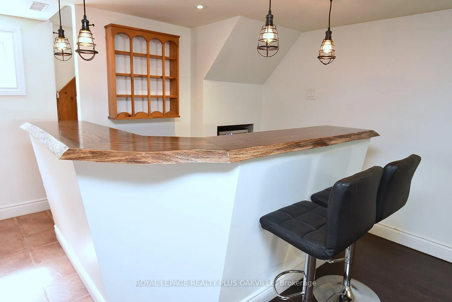 Photo 28 of 1304 Bunnell Drive, Burlington, Mountainside — HOMEH