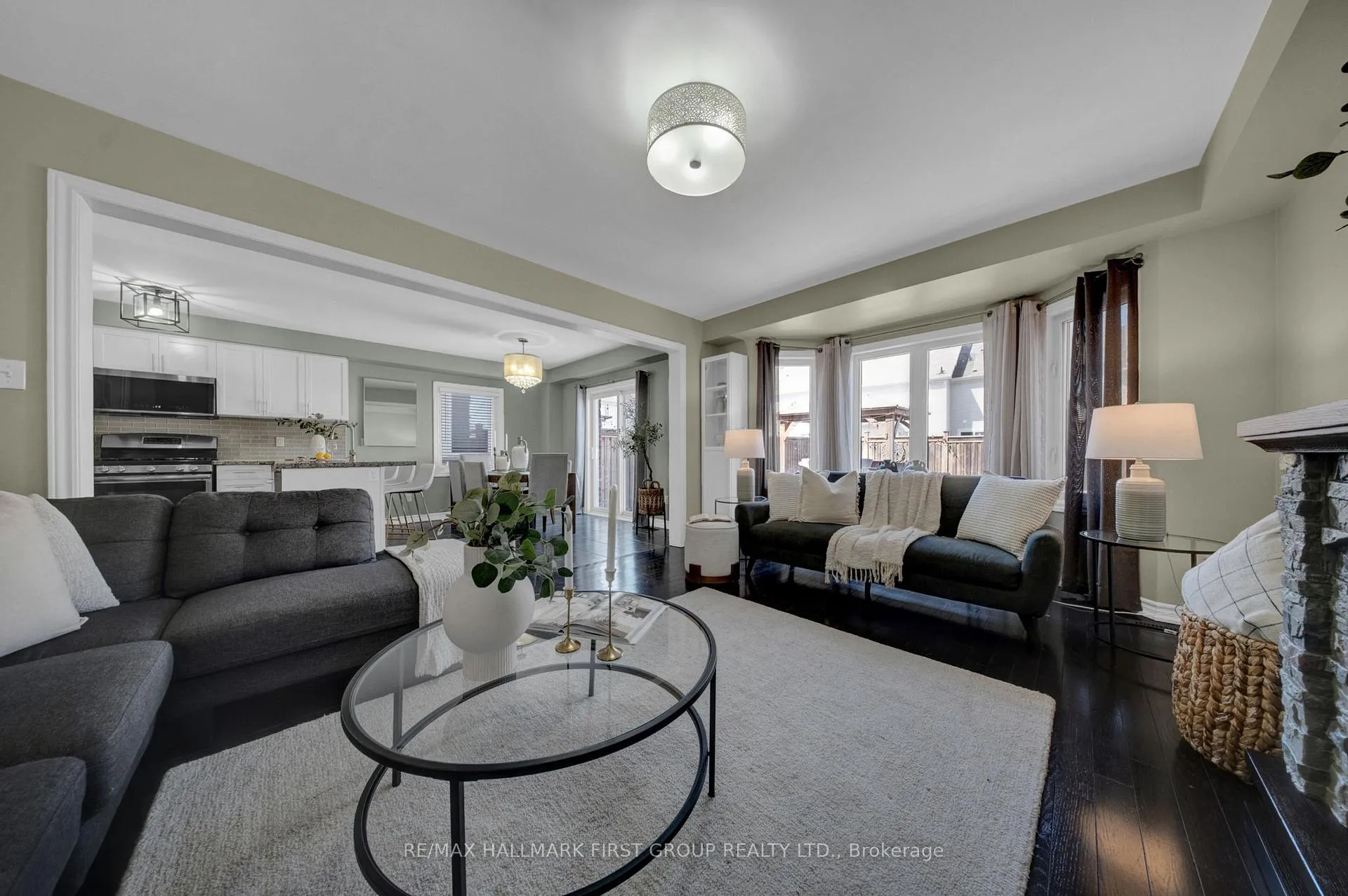 Photo 7 of 90 Sidney Rundle Avenue, Clarington, Bowmanville — HOMEH