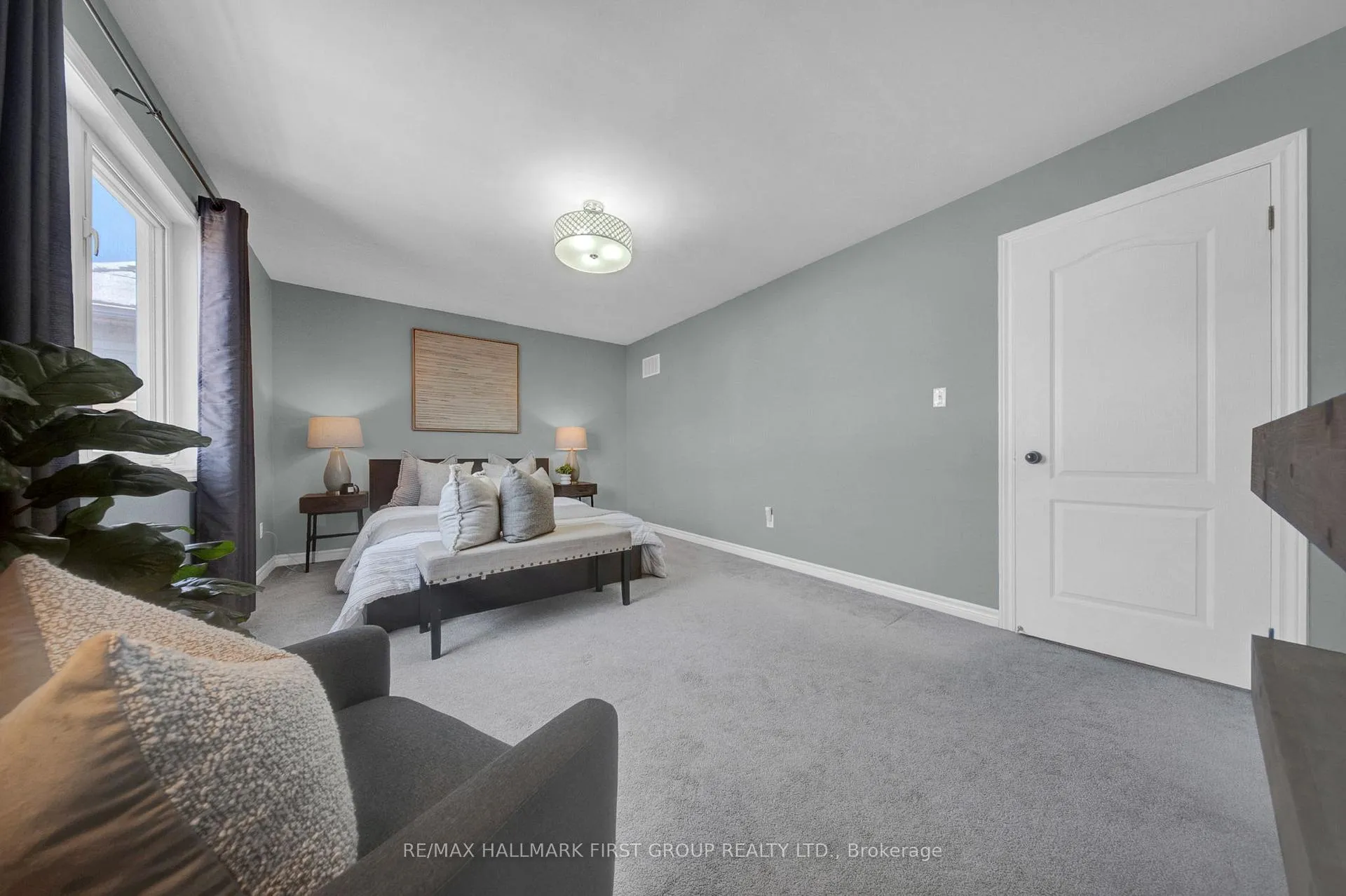 Photo 12 of 90 Sidney Rundle Avenue, Clarington, Bowmanville — HOMEH