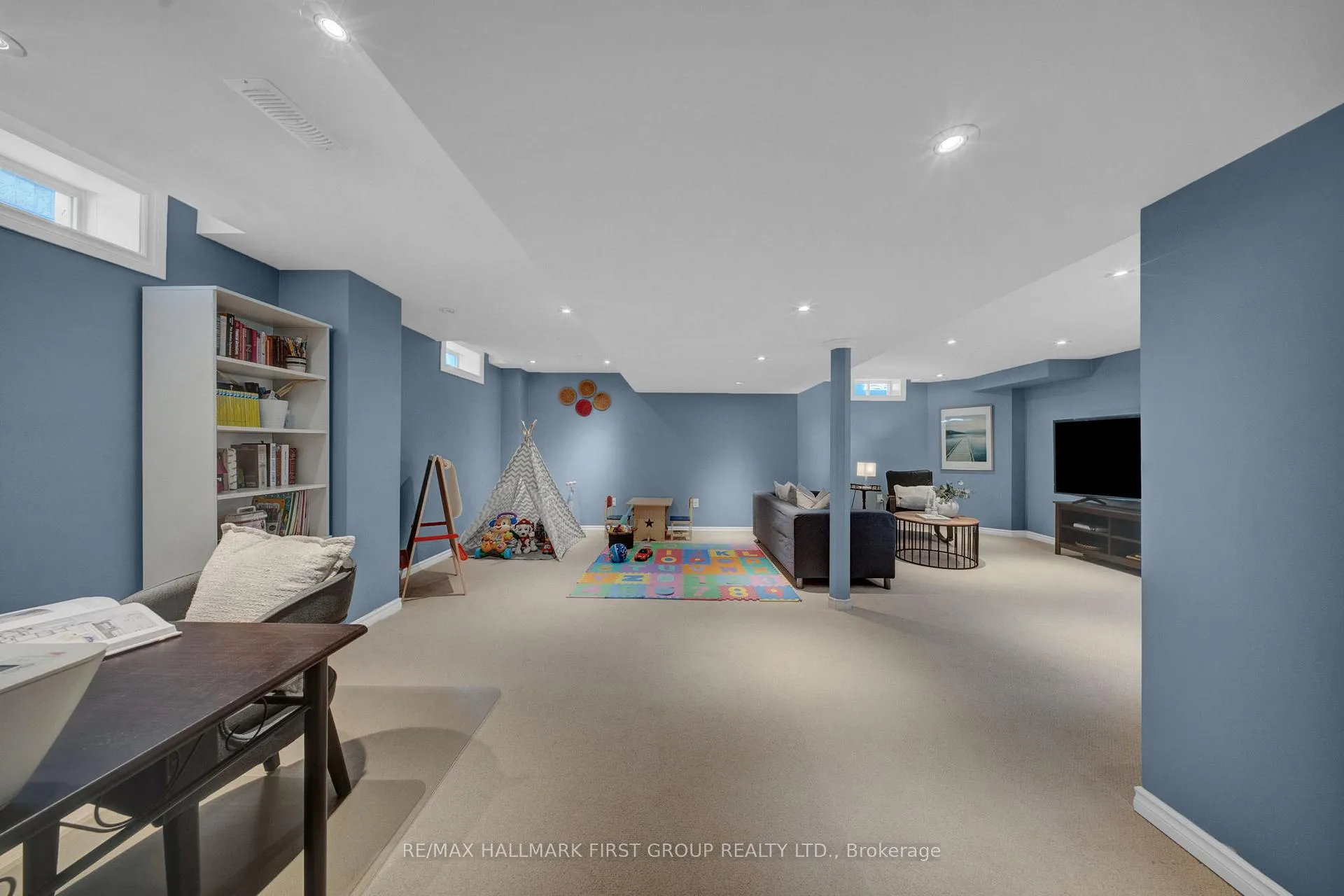Photo 22 of 90 Sidney Rundle Avenue, Clarington, Bowmanville — HOMEH