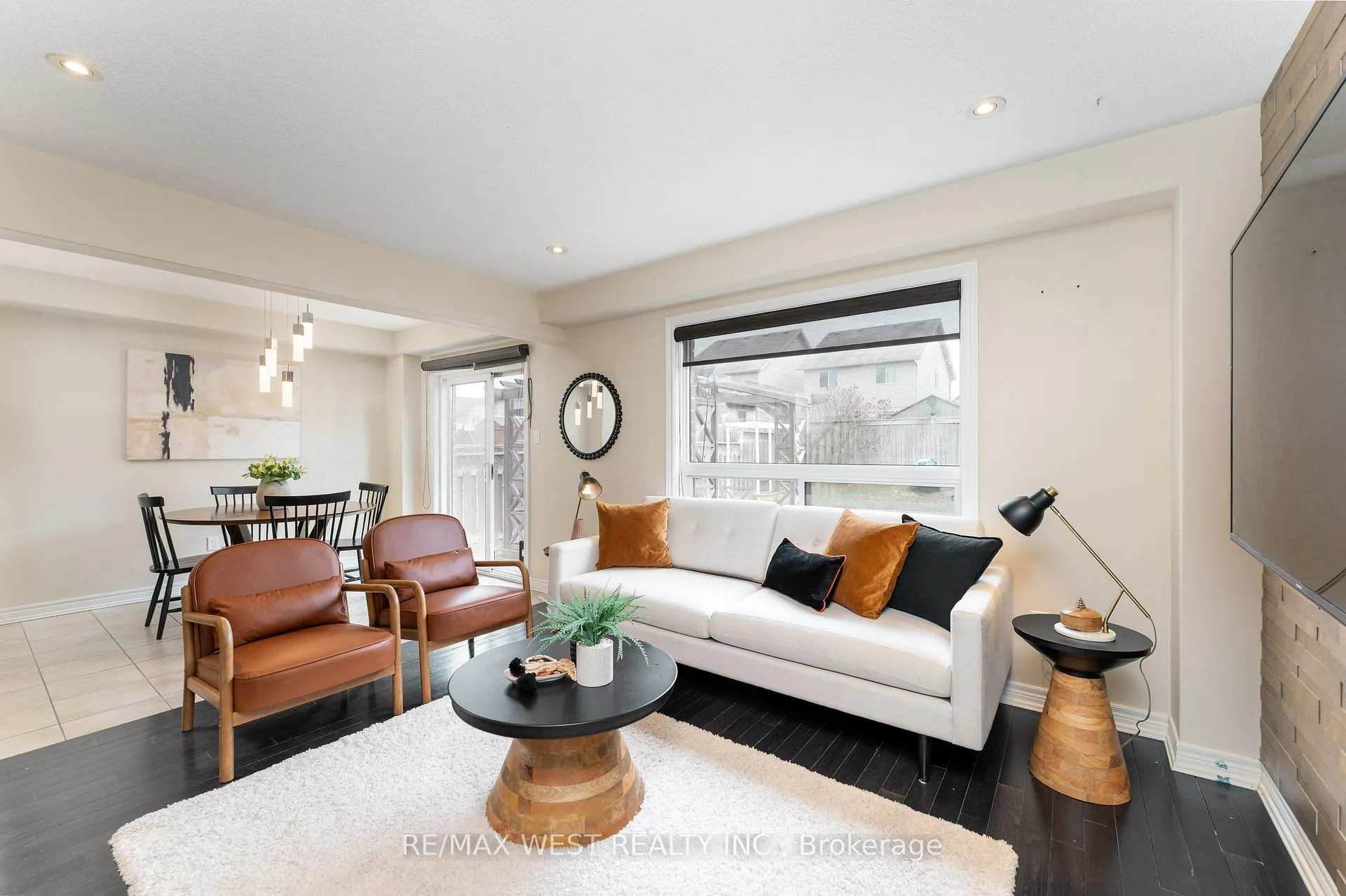 Photo 15 of 110 Banting Crescent, Essa, Angus — HOMEH