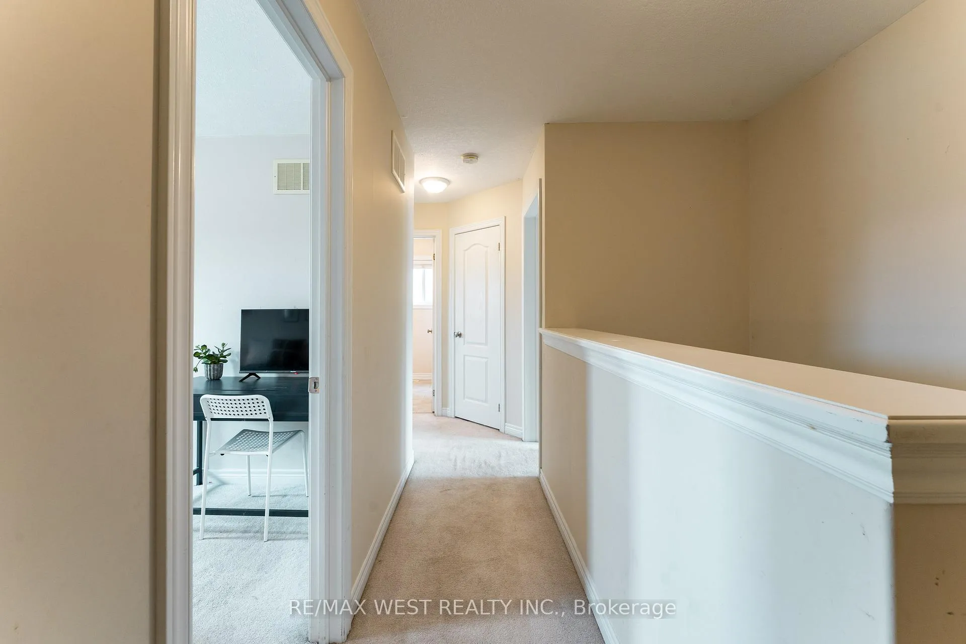 Photo 17 of 110 Banting Crescent, Essa, Angus — HOMEH