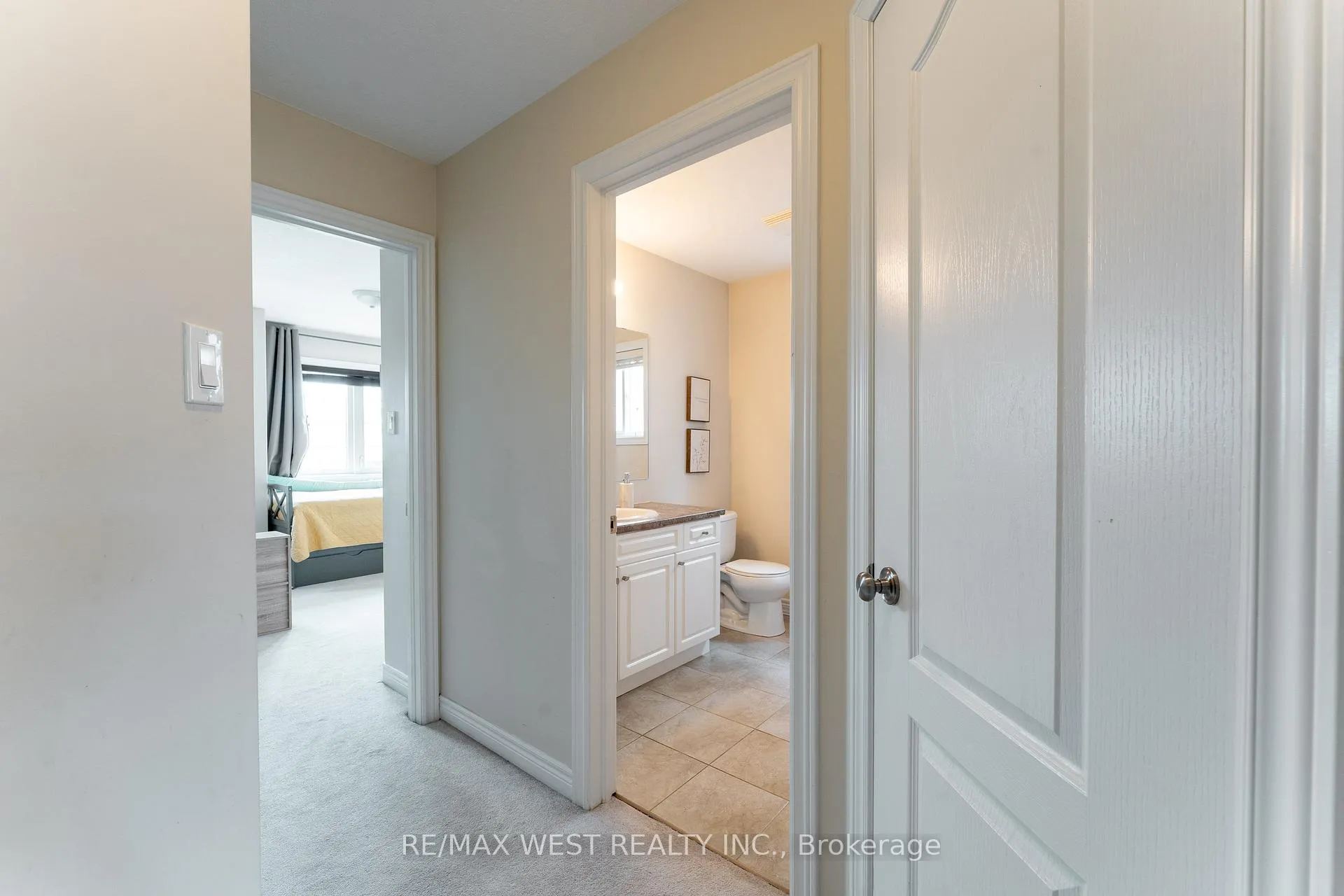 Photo 25 of 110 Banting Crescent, Essa, Angus — HOMEH