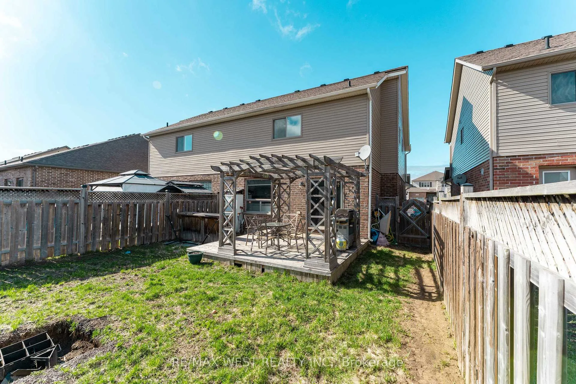 Photo 32 of 110 Banting Crescent, Essa, Angus — HOMEH