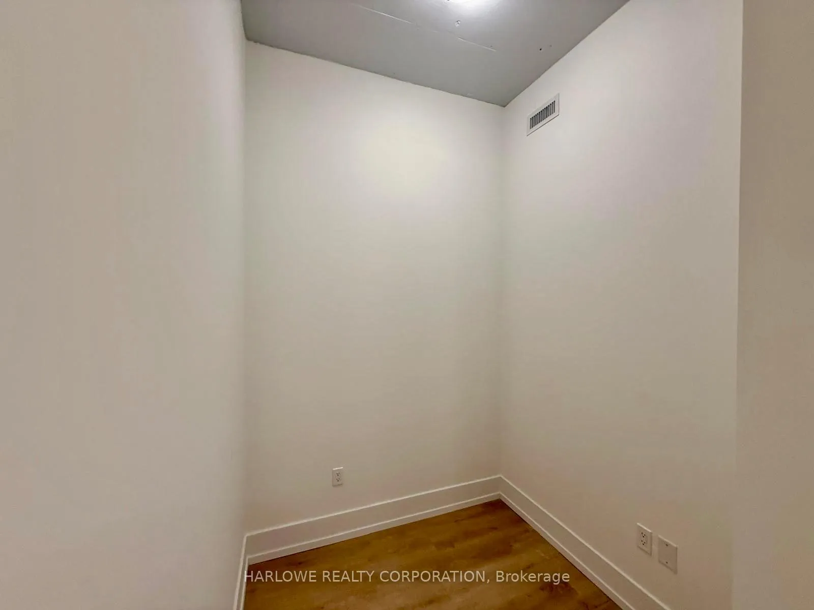 Photo 4 of Unit 411, 206 King Street W, Hamilton, Central — HOMEH