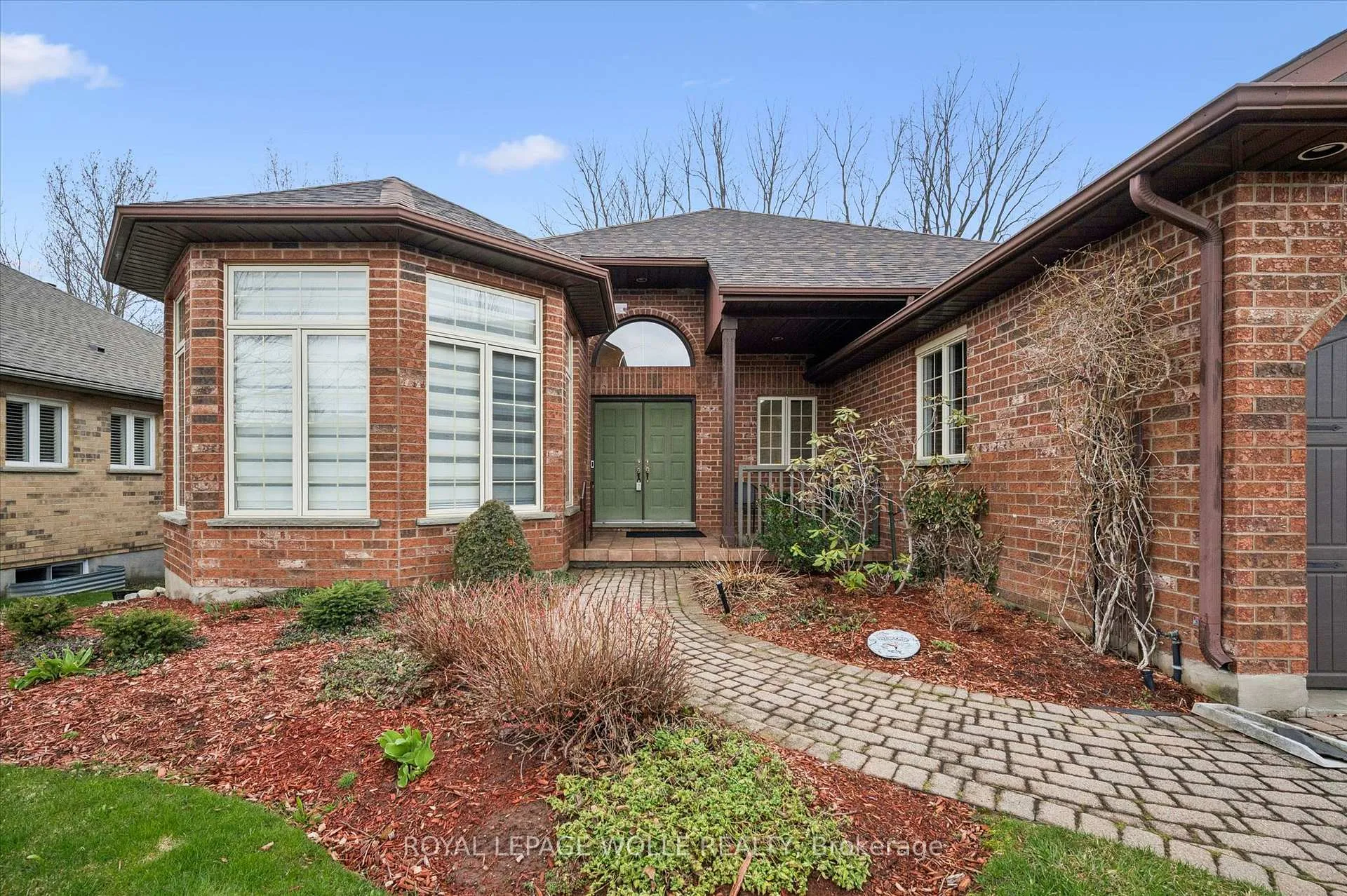 Photo 2 of 152 Golf Links Drive, Wilmot, Phillipsburg — HOMEH
