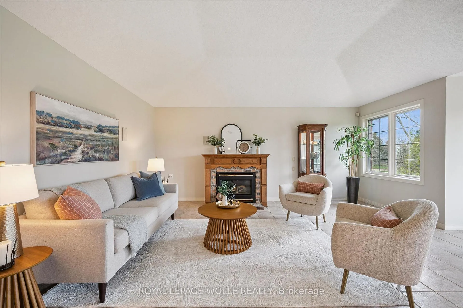 Photo 7 of 152 Golf Links Drive, Wilmot, Phillipsburg — HOMEH