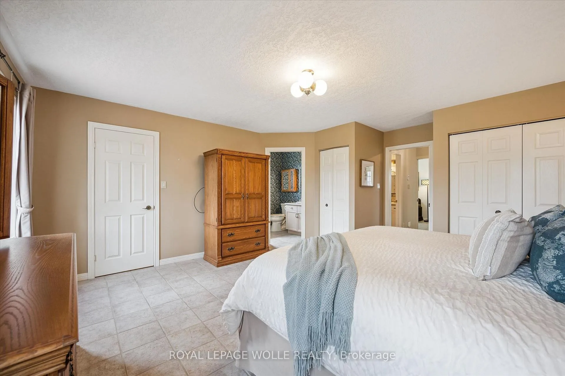 Photo 19 of 152 Golf Links Drive, Wilmot, Phillipsburg — HOMEH