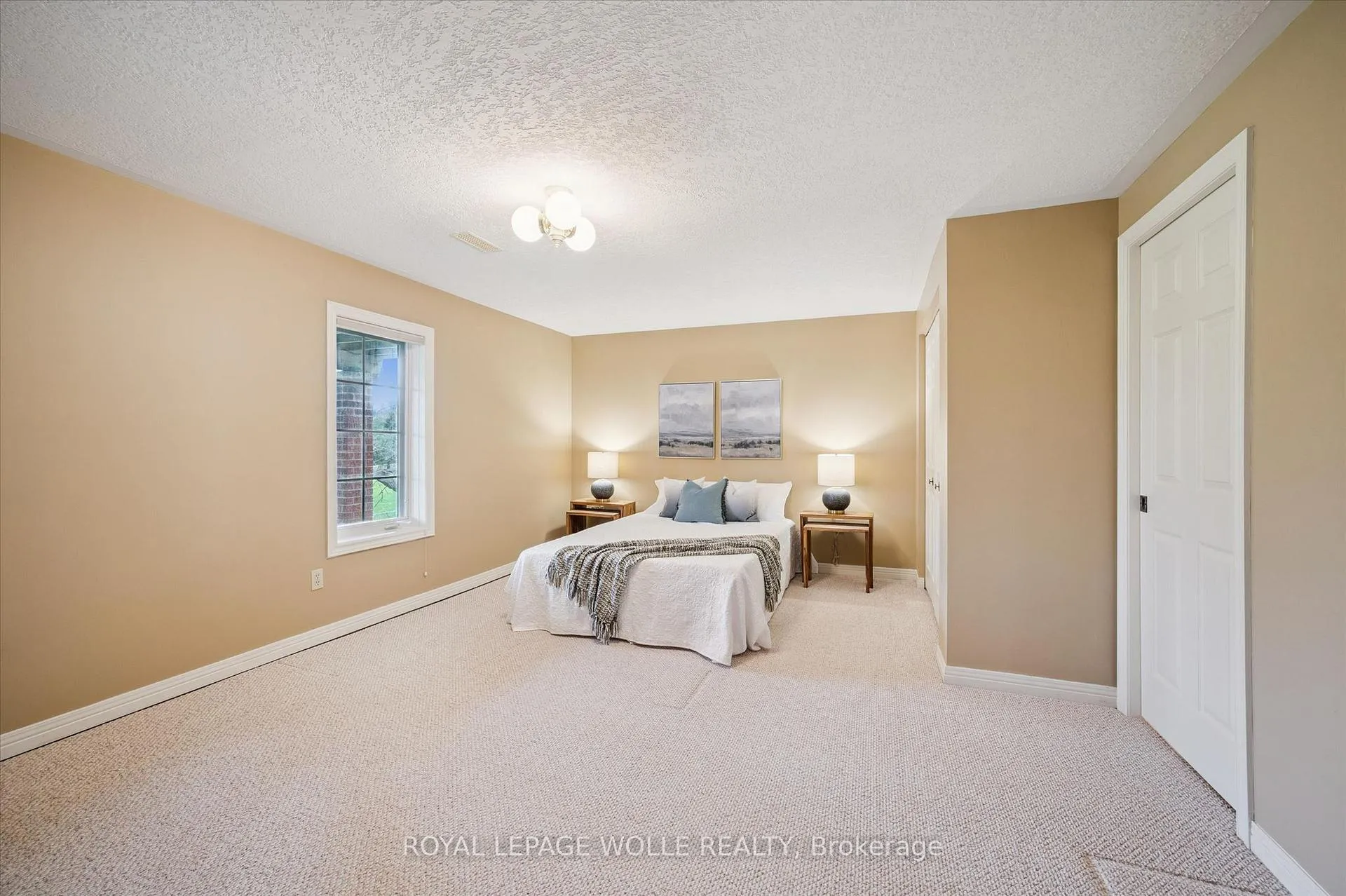 Photo 27 of 152 Golf Links Drive, Wilmot, Phillipsburg — HOMEH