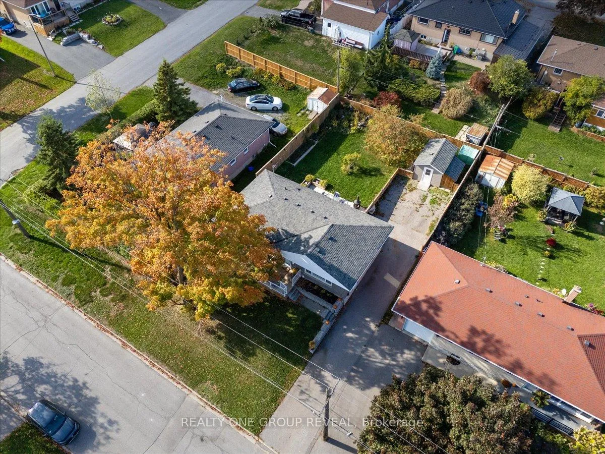 Photo 3 of 376 Bellevue Street, Peterborough, Northcrest Ward 5 — HOMEH