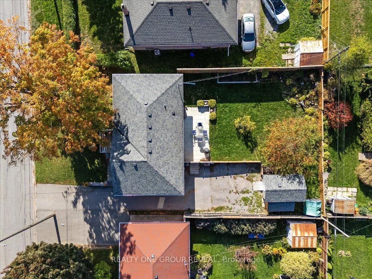 Photo 4 of 376 Bellevue Street, Peterborough, Northcrest Ward 5 — HOMEH