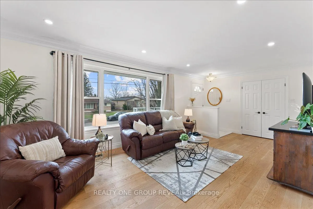 Photo 8 of 376 Bellevue Street, Peterborough, Northcrest Ward 5 — HOMEH