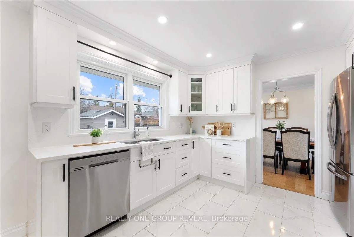 Photo 13 of 376 Bellevue Street, Peterborough, Northcrest Ward 5 — HOMEH