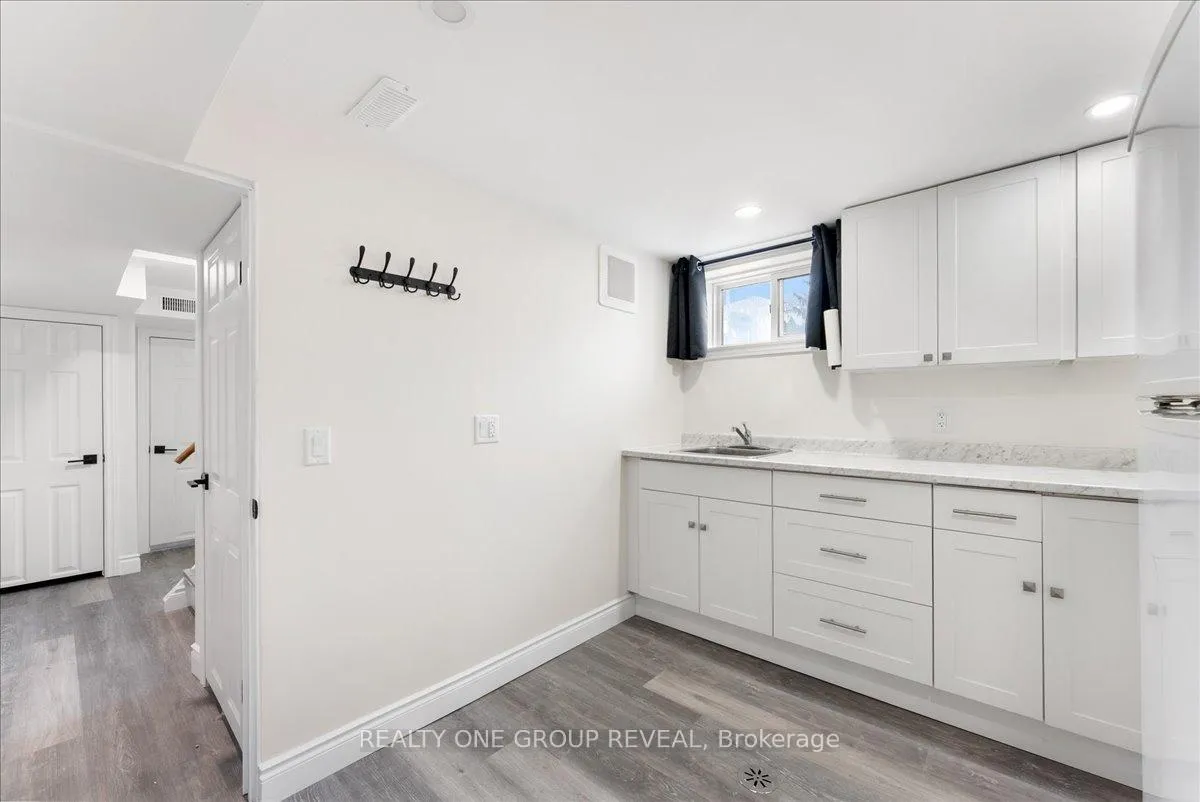Photo 31 of 376 Bellevue Street, Peterborough, Northcrest Ward 5 — HOMEH
