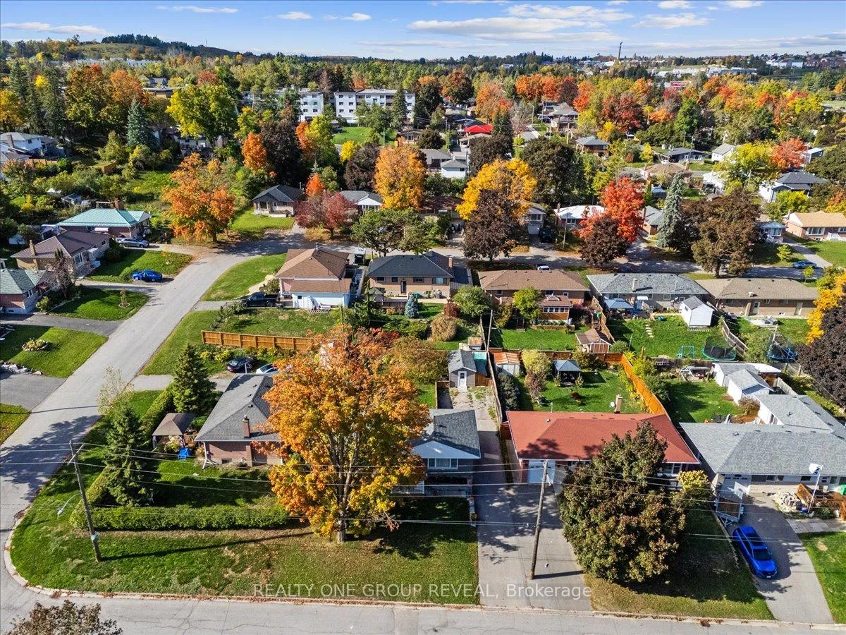 Photo 46 of 376 Bellevue Street, Peterborough, Northcrest Ward 5 — HOMEH