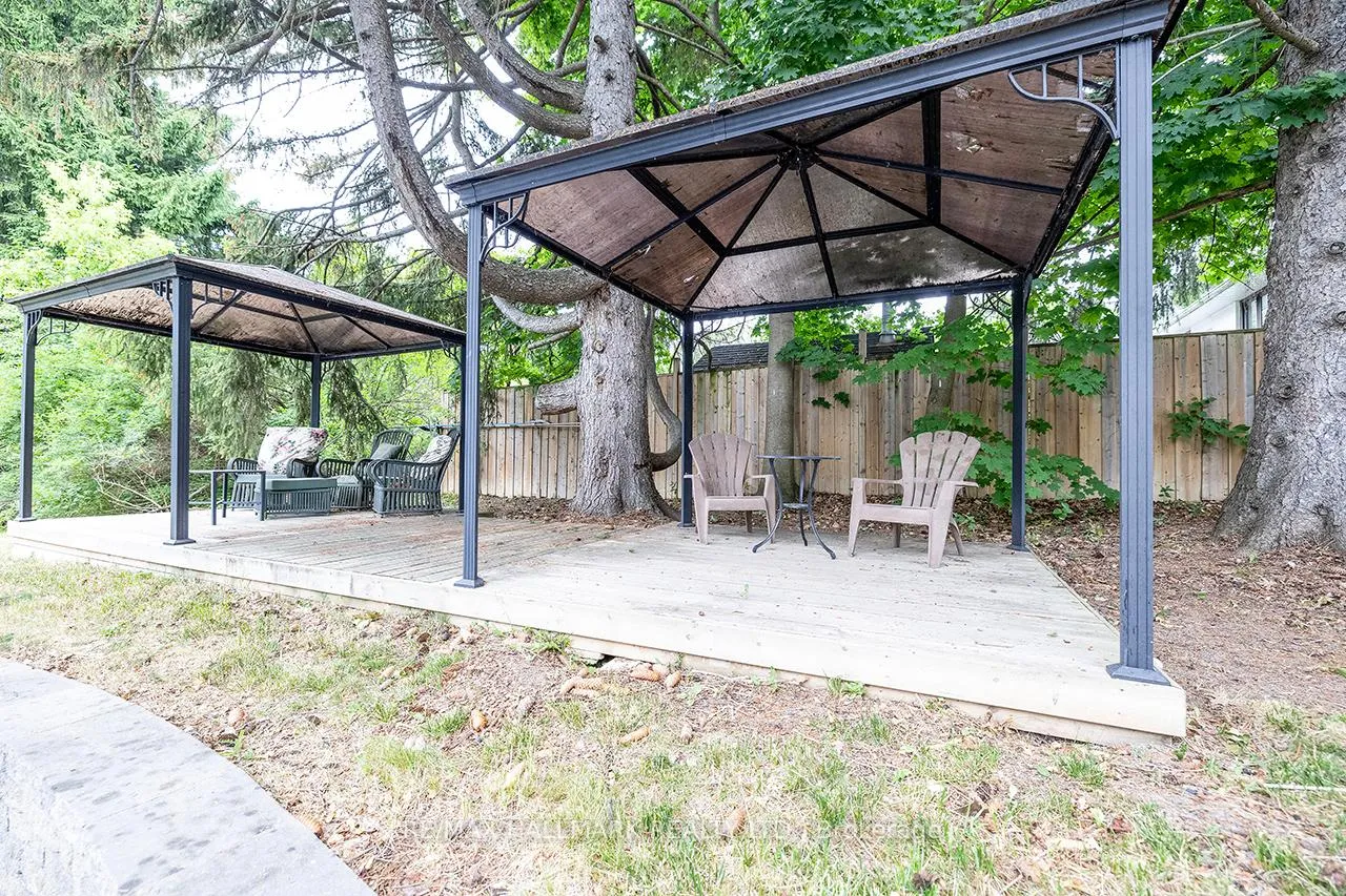 Photo 11 of 1382 Rougemount Drive, Pickering, Rougemount — HOMEH