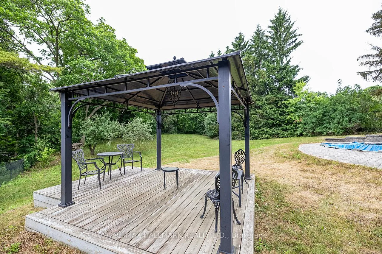 Photo 14 of 1382 Rougemount Drive, Pickering, Rougemount — HOMEH