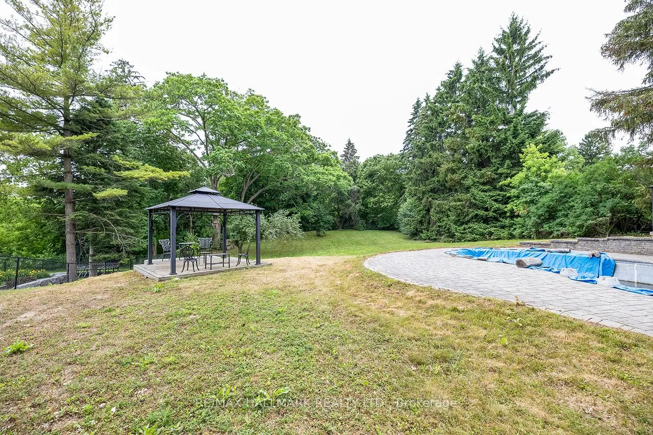 Photo 15 of 1382 Rougemount Drive, Pickering, Rougemount — HOMEH